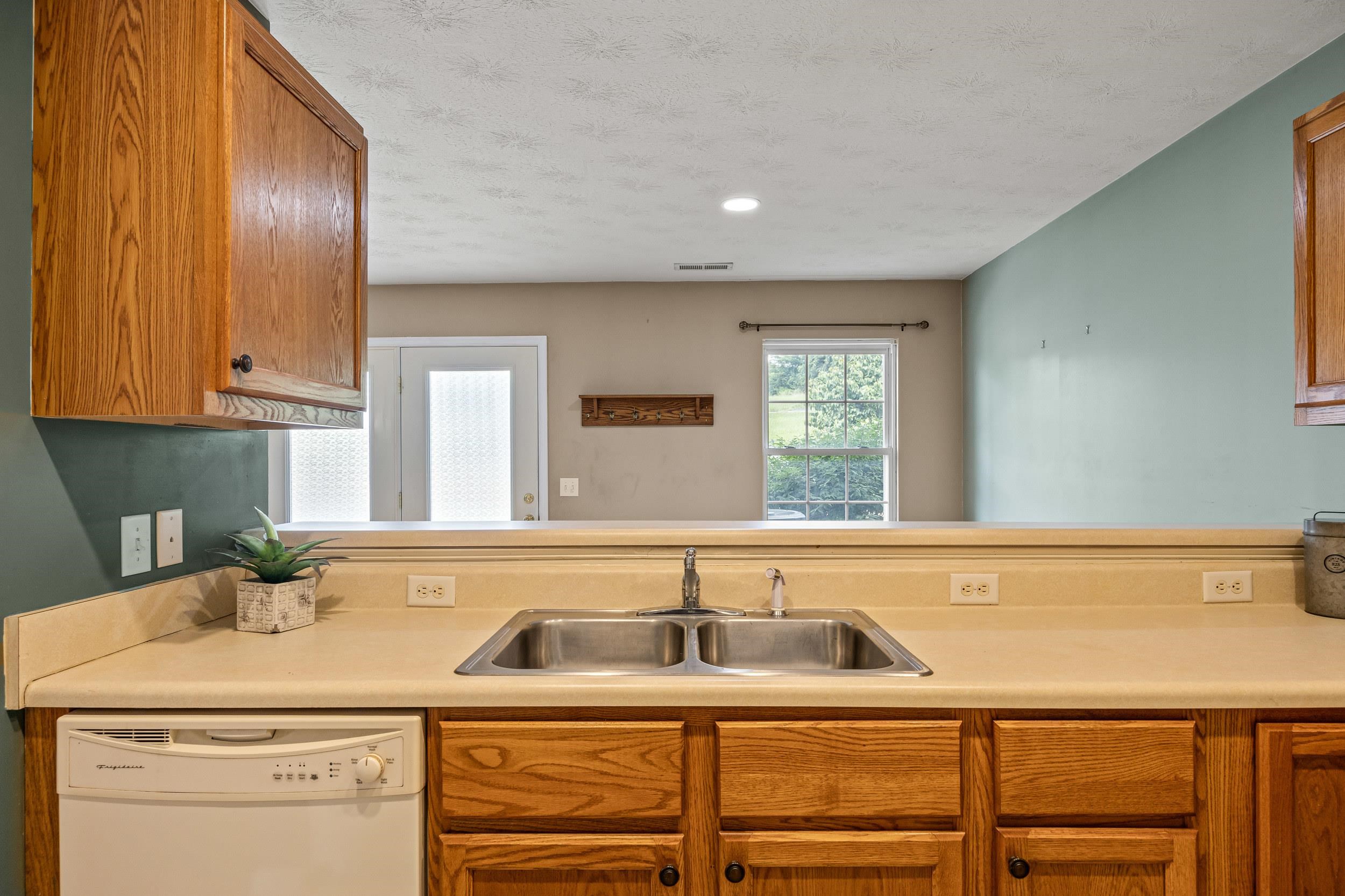 2443 MILLWOOD LOOP, HARRISONBURG, Virginia 22801, 2 Bedrooms Bedrooms, ,1 BathroomBathrooms,Residential,2443 MILLWOOD LOOP,666840 MLS # 666840