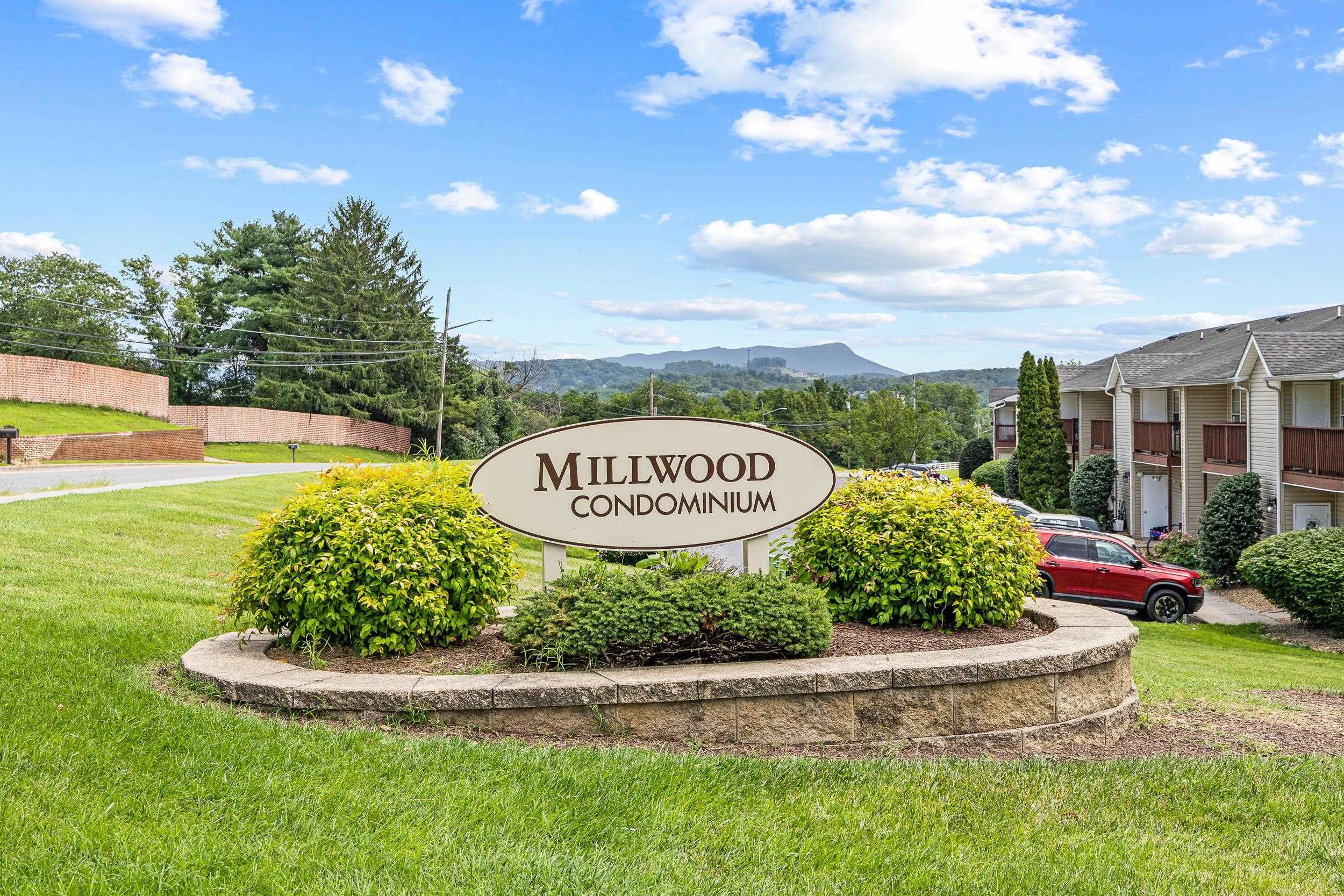 2443 MILLWOOD LOOP, HARRISONBURG, Virginia 22801, 2 Bedrooms Bedrooms, ,1 BathroomBathrooms,Residential,2443 MILLWOOD LOOP,666840 MLS # 666840