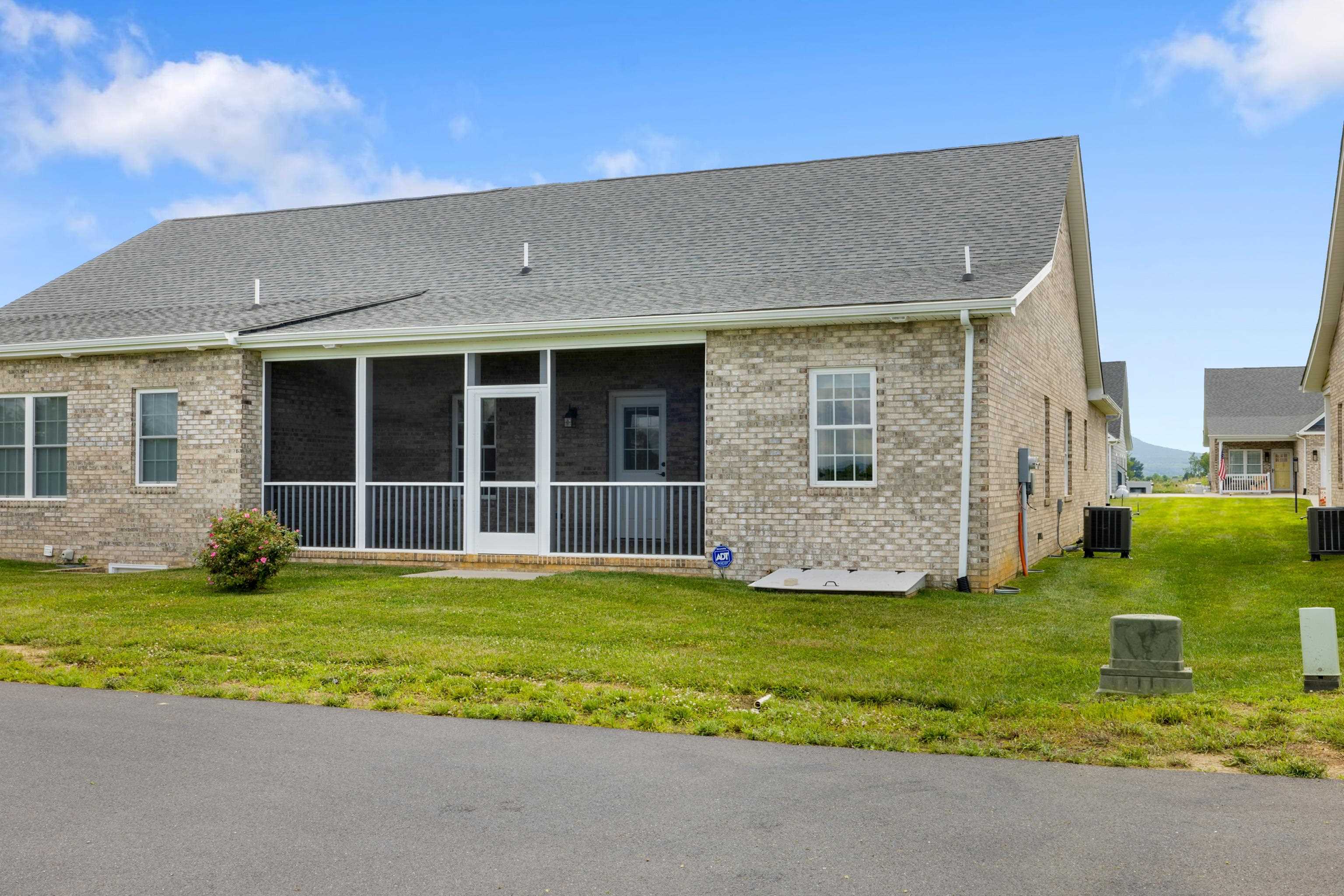 26 PEBBLE CT, STUARTS DRAFT, Virginia 24477, 2 Bedrooms Bedrooms, ,2 BathroomsBathrooms,Residential,26 PEBBLE CT,666841 MLS # 666841
