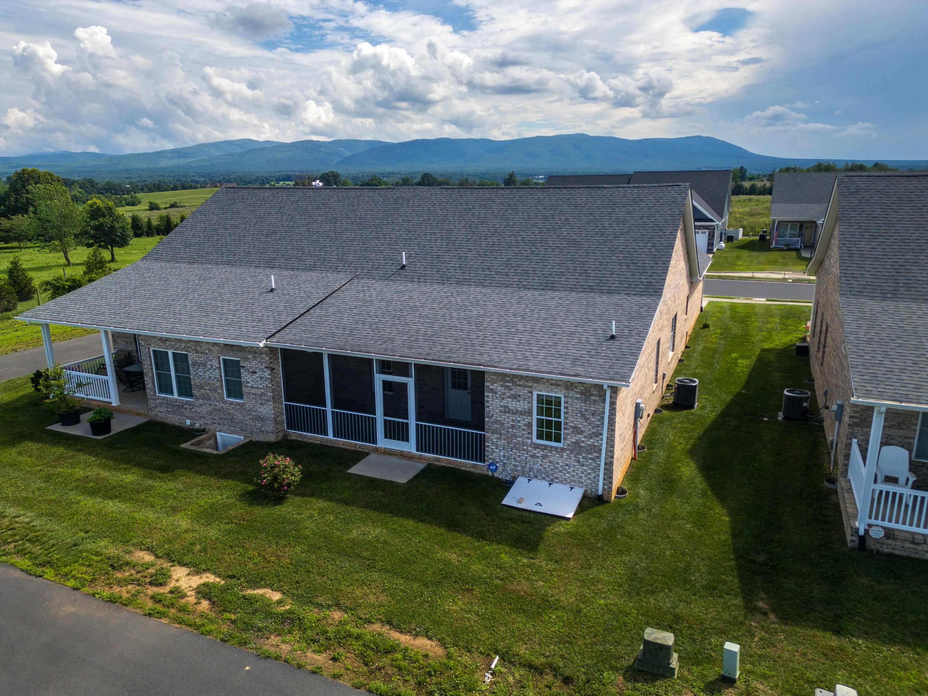 26 PEBBLE CT, STUARTS DRAFT, Virginia 24477, 2 Bedrooms Bedrooms, ,2 BathroomsBathrooms,Residential,26 PEBBLE CT,666841 MLS # 666841