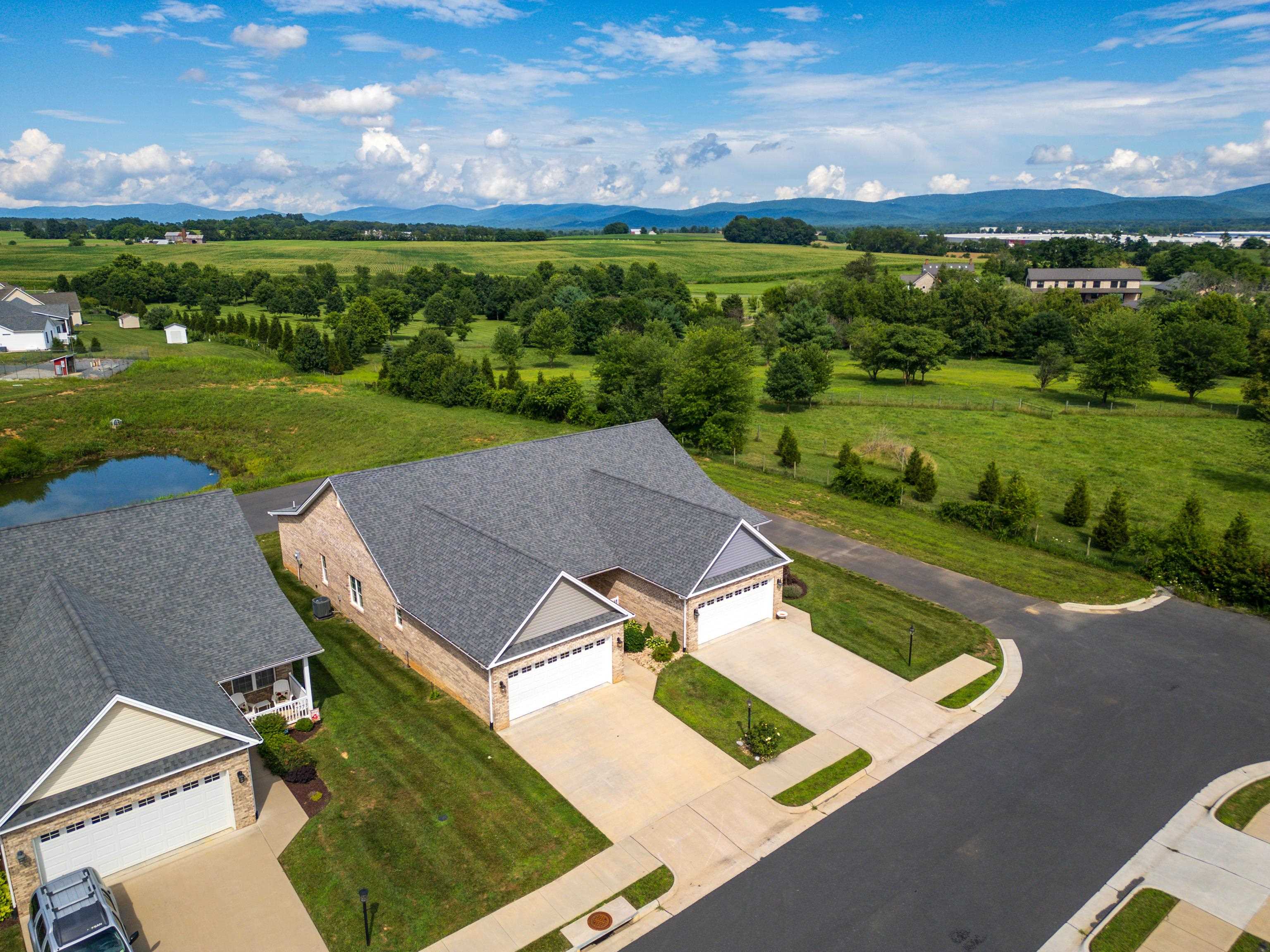 26 PEBBLE CT, STUARTS DRAFT, Virginia 24477, 2 Bedrooms Bedrooms, ,2 BathroomsBathrooms,Residential,26 PEBBLE CT,666841 MLS # 666841