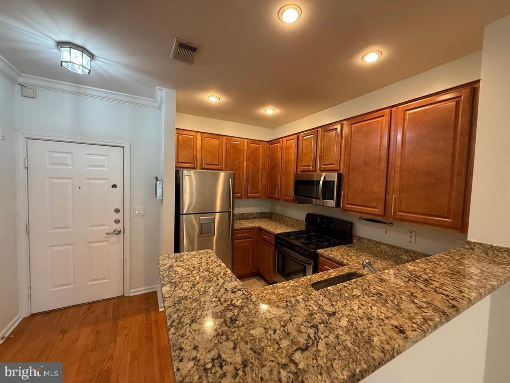 12000 MARKET ST #324, RESTON, Virginia 20190, 1 Bedroom Bedrooms, ,1 BathroomBathrooms,Residential,For sale,12000 MARKET ST #324,VAFX2246136 MLS # VAFX2246136
