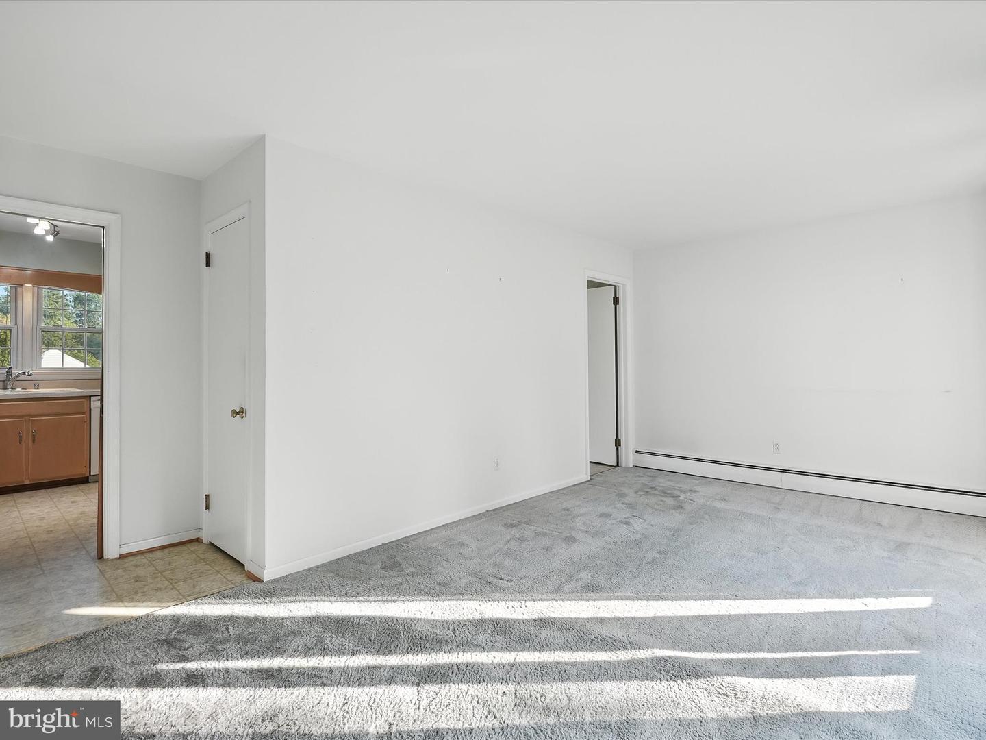 8917 VIRGINIA AVE, MANASSAS, Virginia 20110, 3 Bedrooms Bedrooms, ,2 BathroomsBathrooms,Residential,For sale,8917 VIRGINIA AVE,VAMN2008540 MLS # VAMN2008540
