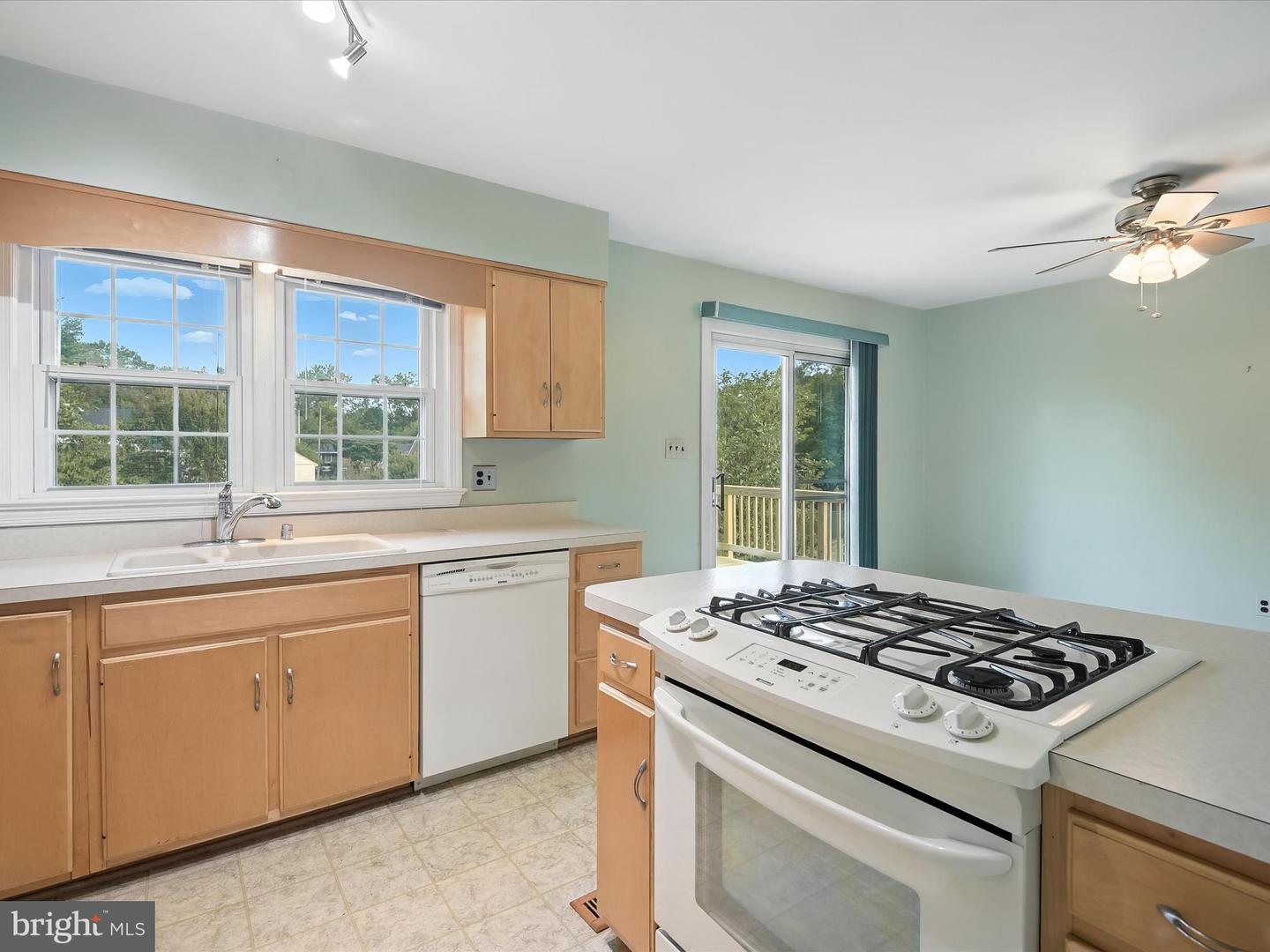 8917 VIRGINIA AVE, MANASSAS, Virginia 20110, 3 Bedrooms Bedrooms, ,2 BathroomsBathrooms,Residential,For sale,8917 VIRGINIA AVE,VAMN2008540 MLS # VAMN2008540