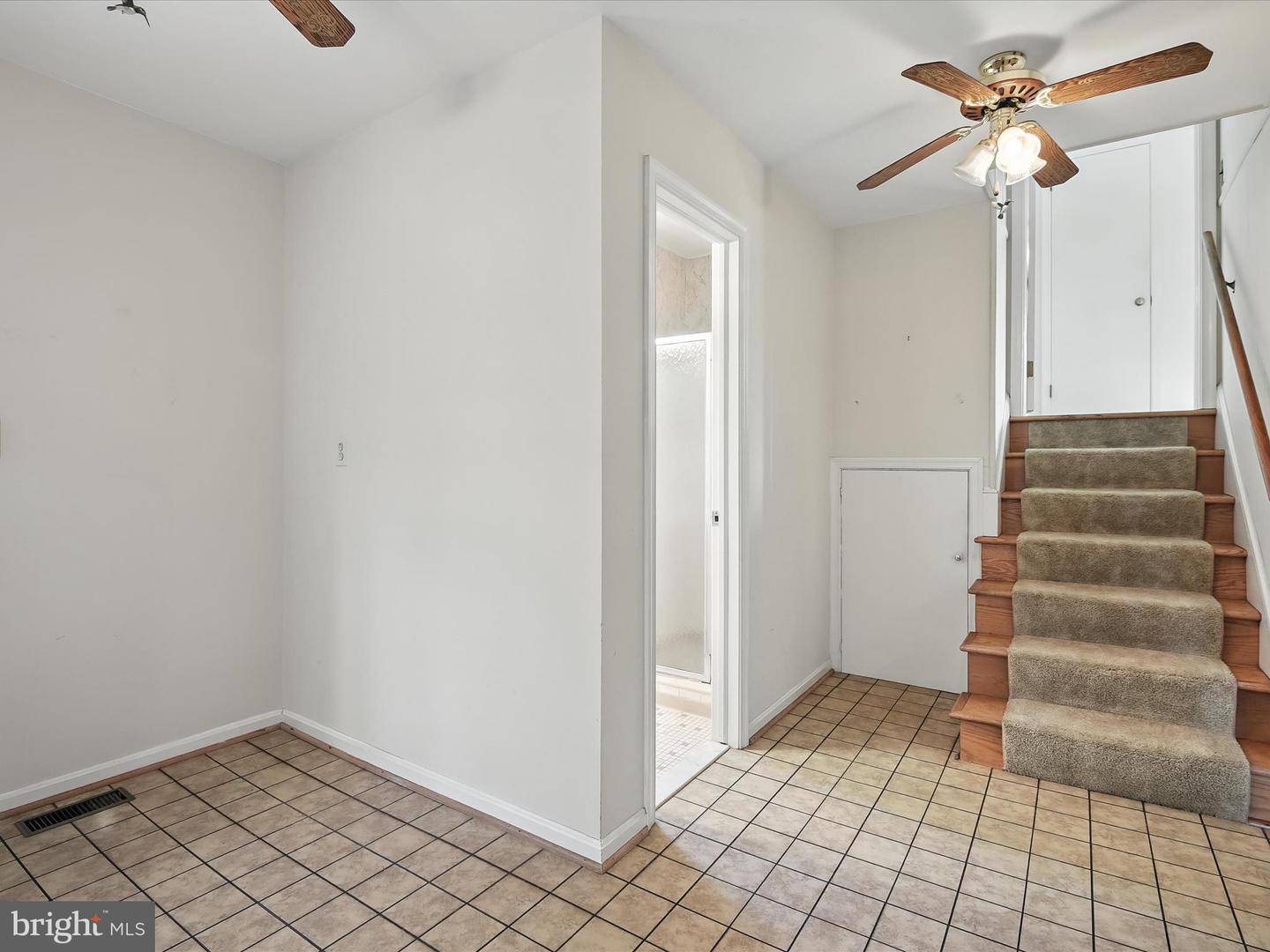 8917 VIRGINIA AVE, MANASSAS, Virginia 20110, 3 Bedrooms Bedrooms, ,2 BathroomsBathrooms,Residential,For sale,8917 VIRGINIA AVE,VAMN2008540 MLS # VAMN2008540