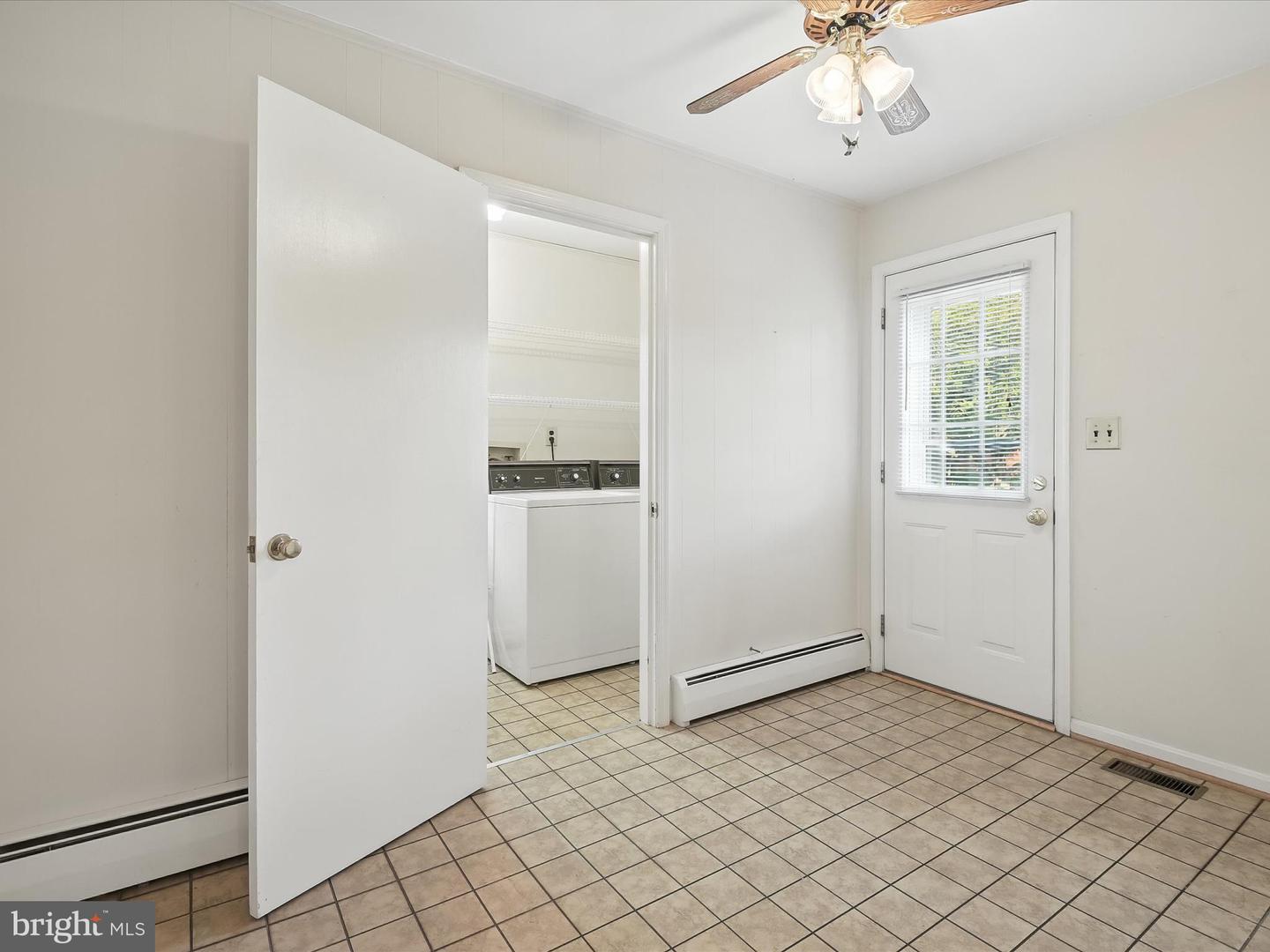 8917 VIRGINIA AVE, MANASSAS, Virginia 20110, 3 Bedrooms Bedrooms, ,2 BathroomsBathrooms,Residential,For sale,8917 VIRGINIA AVE,VAMN2008540 MLS # VAMN2008540