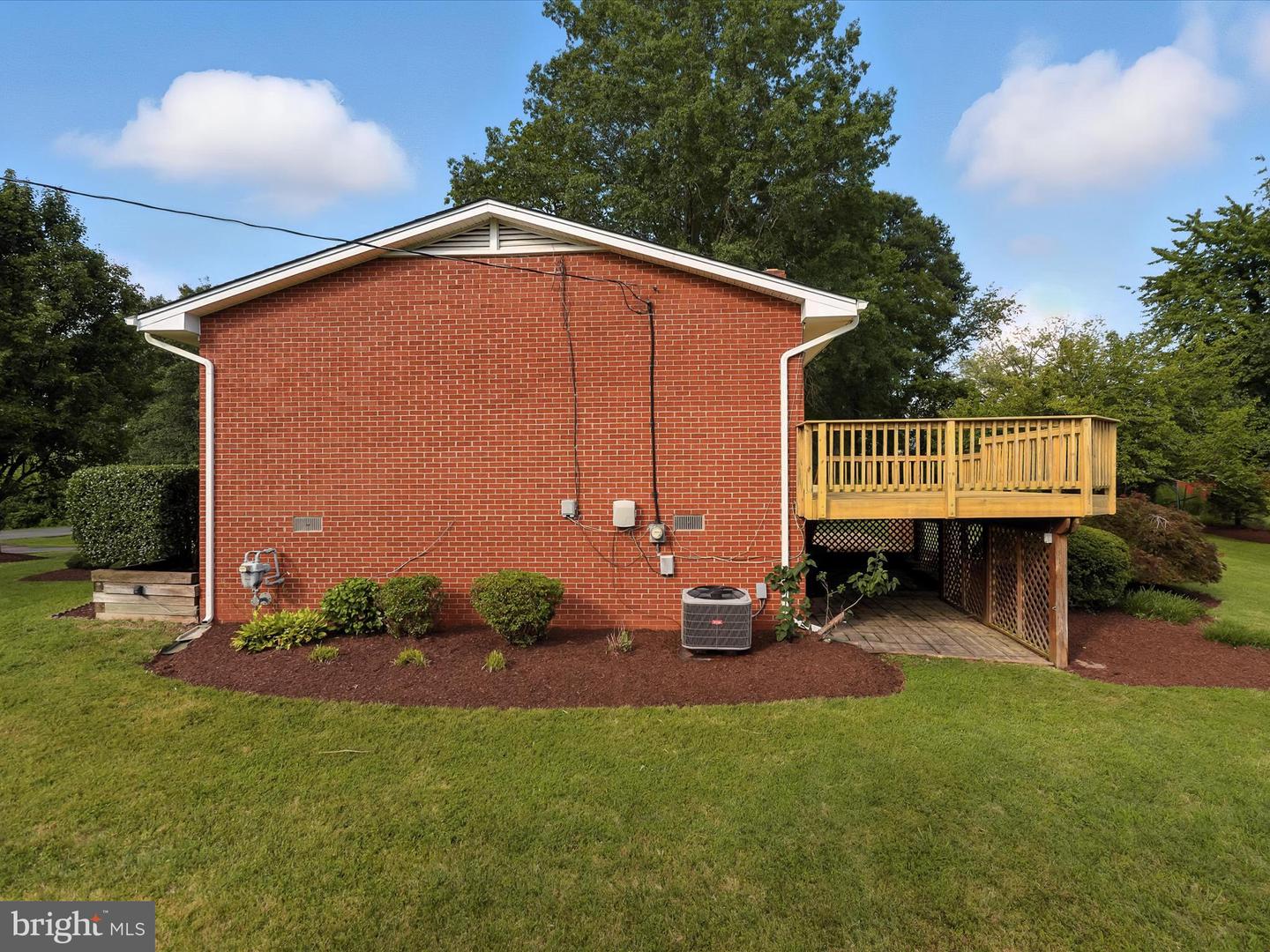 8917 VIRGINIA AVE, MANASSAS, Virginia 20110, 3 Bedrooms Bedrooms, ,2 BathroomsBathrooms,Residential,For sale,8917 VIRGINIA AVE,VAMN2008540 MLS # VAMN2008540