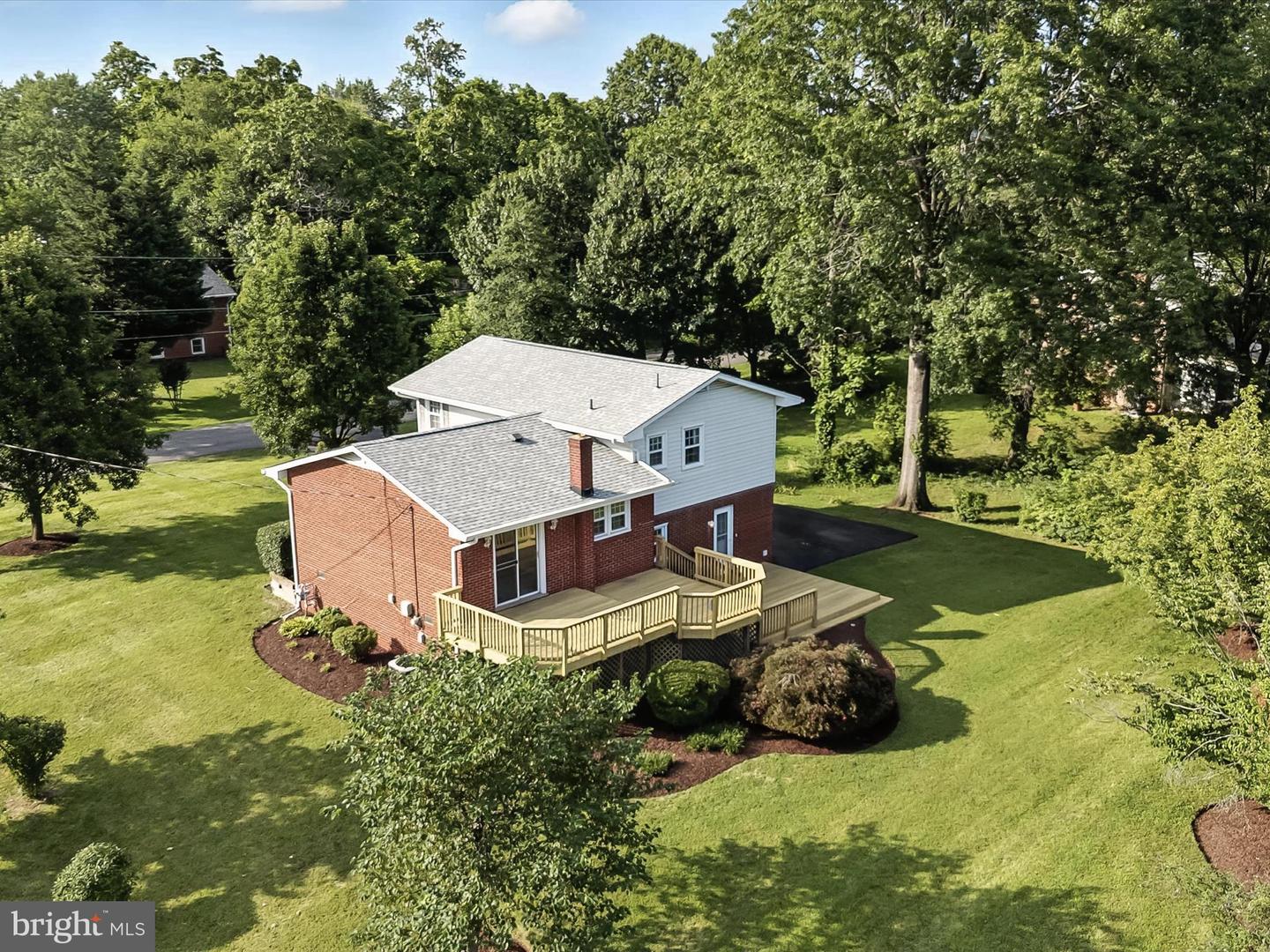 8917 VIRGINIA AVE, MANASSAS, Virginia 20110, 3 Bedrooms Bedrooms, ,2 BathroomsBathrooms,Residential,For sale,8917 VIRGINIA AVE,VAMN2008540 MLS # VAMN2008540