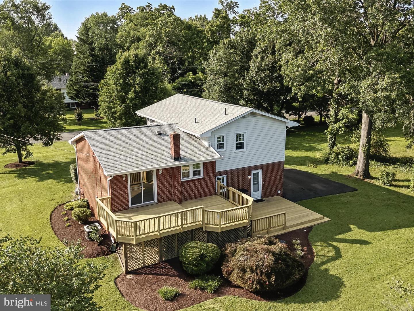 8917 VIRGINIA AVE, MANASSAS, Virginia 20110, 3 Bedrooms Bedrooms, ,2 BathroomsBathrooms,Residential,For sale,8917 VIRGINIA AVE,VAMN2008540 MLS # VAMN2008540