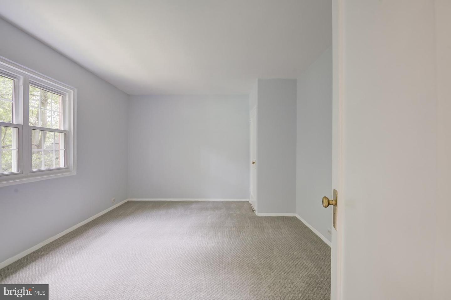 1628 MOUNT EAGLE PL, ALEXANDRIA, Virginia 22302, 3 Bedrooms Bedrooms, ,1 BathroomBathrooms,Residential,For sale,1628 MOUNT EAGLE PL,VAAX2046776 MLS # VAAX2046776