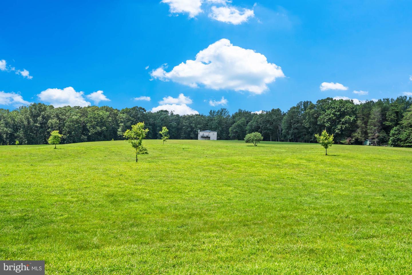 8833 N WALES RD, WARRENTON, Virginia 20186, 3 Bedrooms Bedrooms, ,2 BathroomsBathrooms,Residential,For sale,8833 N WALES RD,VAFQ2017306 MLS # VAFQ2017306