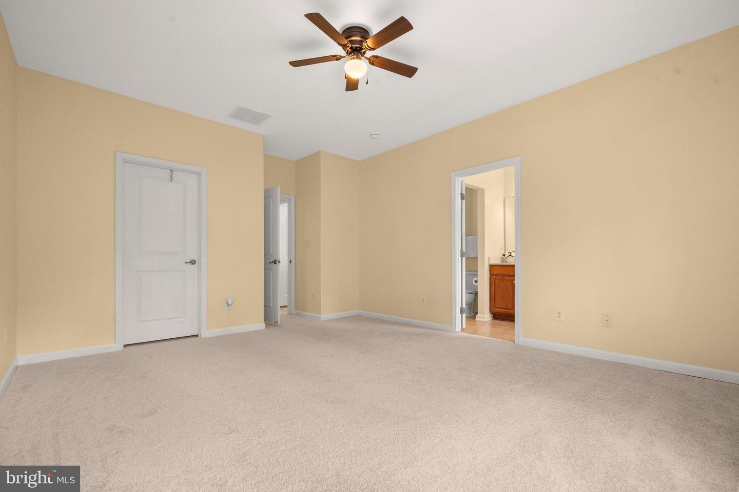10739 HINTON WAY, MANASSAS, Virginia 20112, 3 Bedrooms Bedrooms, ,3 BathroomsBathrooms,Residential,For sale,10739 HINTON WAY,VAPW2098710 MLS # VAPW2098710