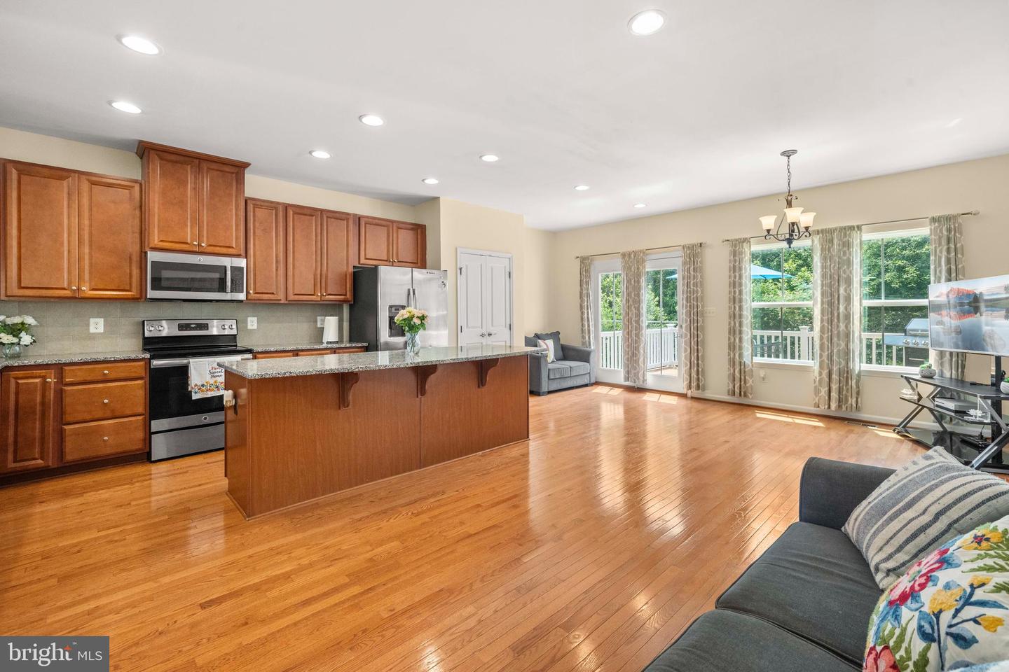 10739 HINTON WAY, MANASSAS, Virginia 20112, 3 Bedrooms Bedrooms, ,3 BathroomsBathrooms,Residential,For sale,10739 HINTON WAY,VAPW2098710 MLS # VAPW2098710