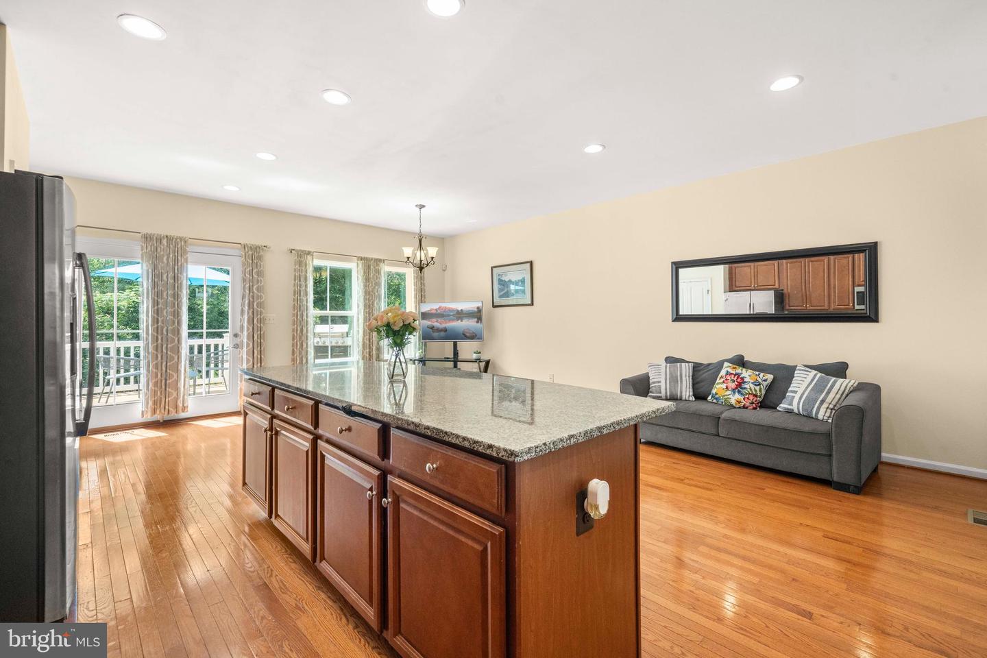 10739 HINTON WAY, MANASSAS, Virginia 20112, 3 Bedrooms Bedrooms, ,3 BathroomsBathrooms,Residential,For sale,10739 HINTON WAY,VAPW2098710 MLS # VAPW2098710