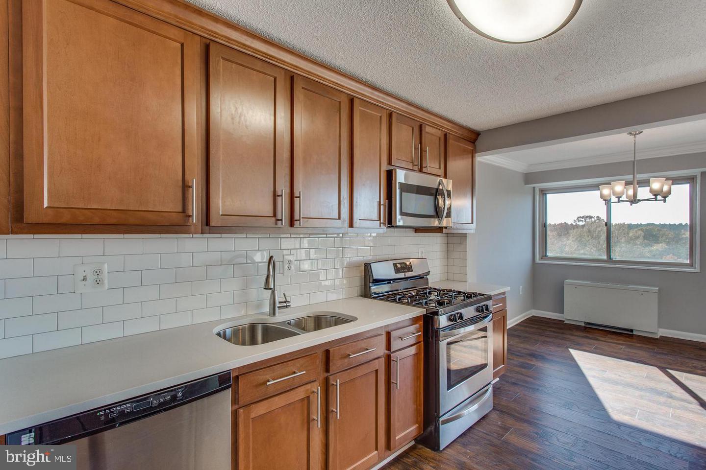2500 N VAN DORN ST #1226, ALEXANDRIA, Virginia 22302, 2 Bedrooms Bedrooms, ,1 BathroomBathrooms,Residential,For sale,2500 N VAN DORN ST #1226,VAAX2047272 MLS # VAAX2047272
