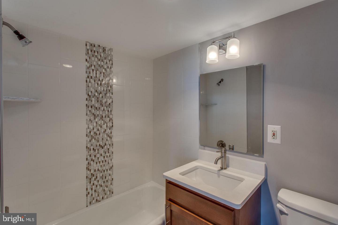 2500 N VAN DORN ST #1226, ALEXANDRIA, Virginia 22302, 2 Bedrooms Bedrooms, ,1 BathroomBathrooms,Residential,For sale,2500 N VAN DORN ST #1226,VAAX2047272 MLS # VAAX2047272