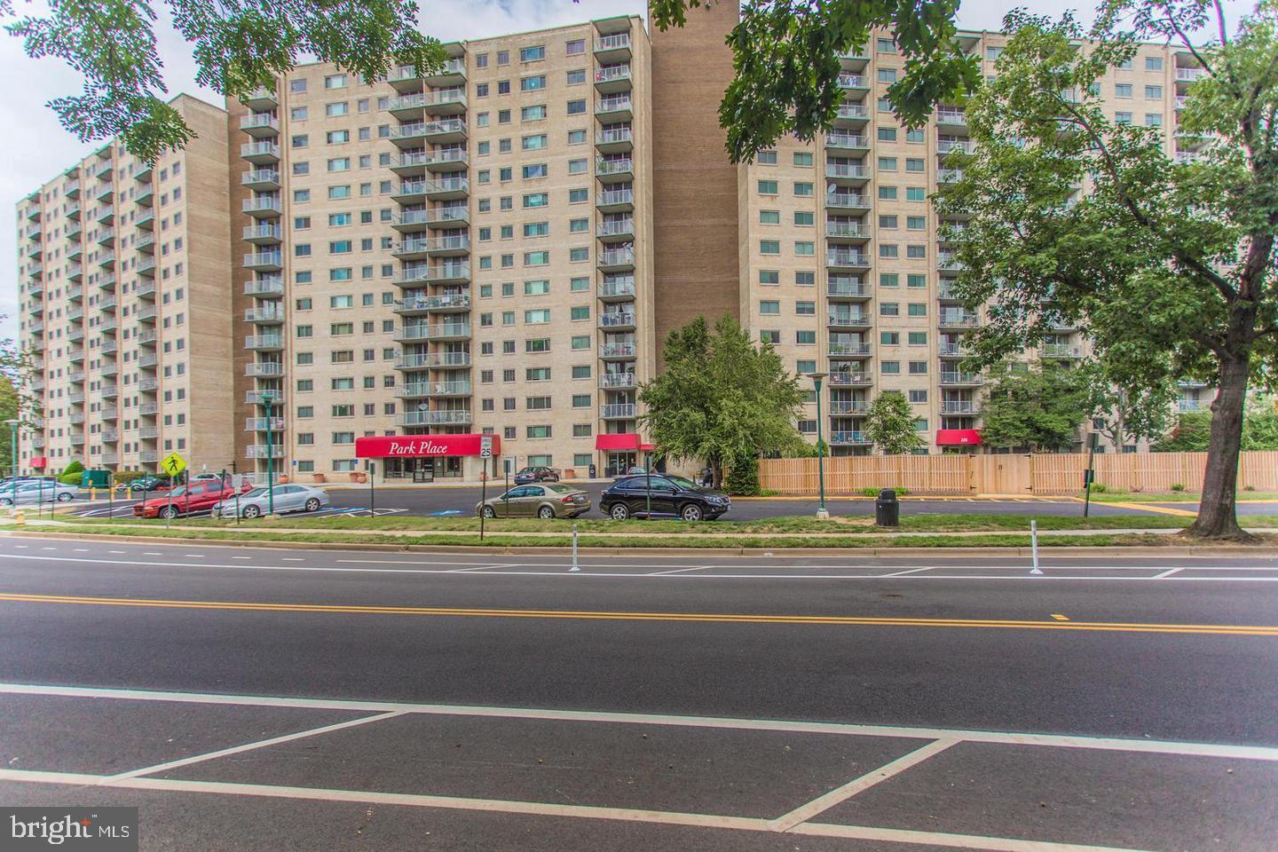 2500 N VAN DORN ST #1226, ALEXANDRIA, Virginia 22302, 2 Bedrooms Bedrooms, ,1 BathroomBathrooms,Residential,For sale,2500 N VAN DORN ST #1226,VAAX2047272 MLS # VAAX2047272