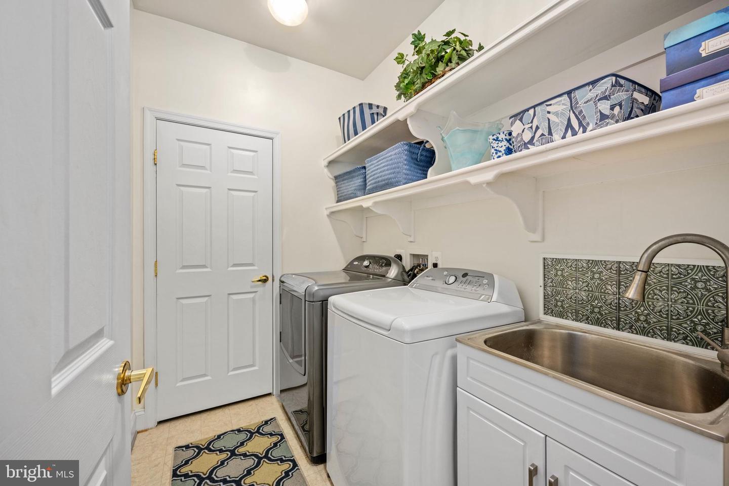 5715 W KESSLERS XING, FREDERICKSBURG, Virginia 22407, 3 Bedrooms Bedrooms, ,3 BathroomsBathrooms,Residential,For sale,5715 W KESSLERS XING,VASP2034672 MLS # VASP2034672