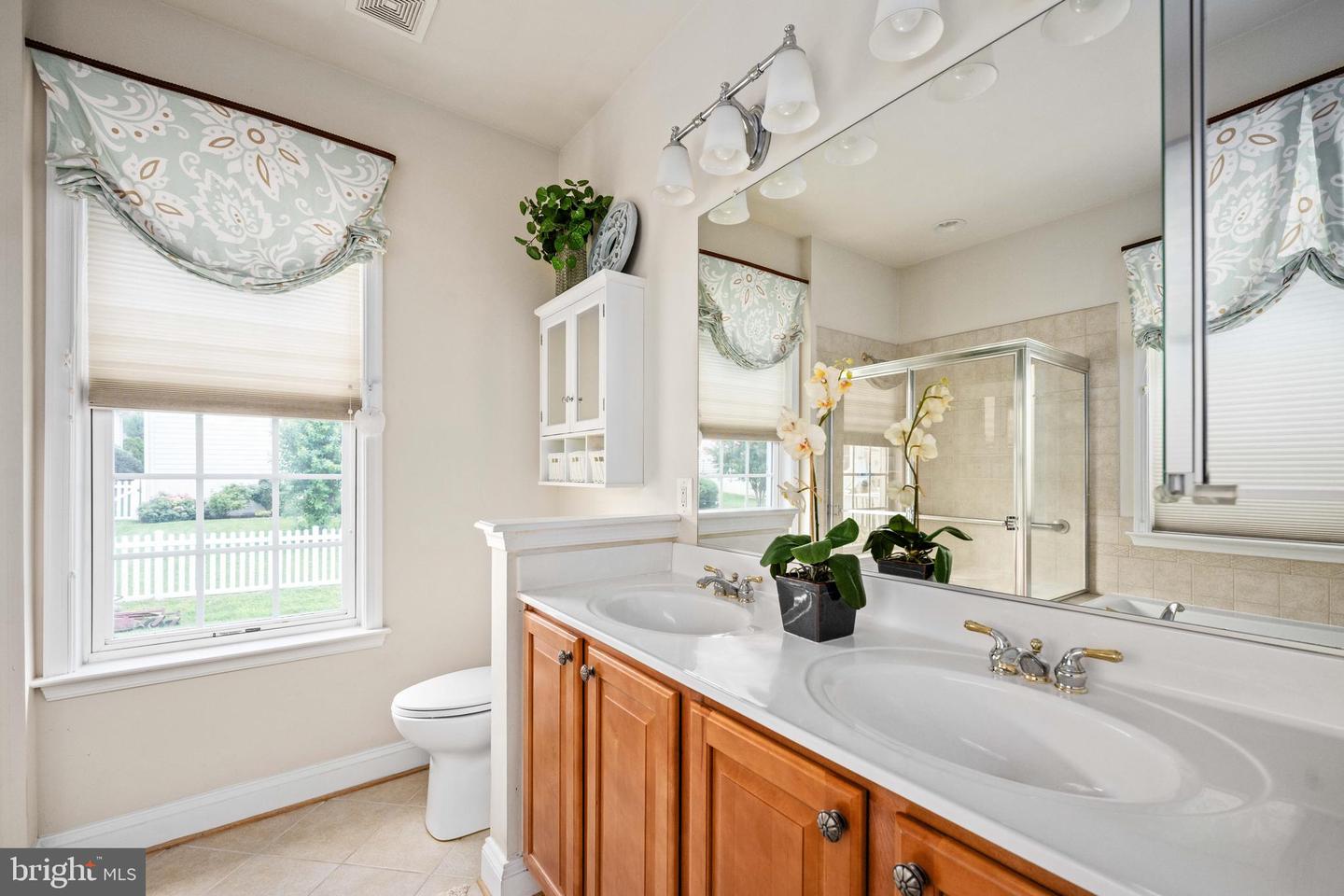 5715 W KESSLERS XING, FREDERICKSBURG, Virginia 22407, 3 Bedrooms Bedrooms, ,3 BathroomsBathrooms,Residential,For sale,5715 W KESSLERS XING,VASP2034672 MLS # VASP2034672