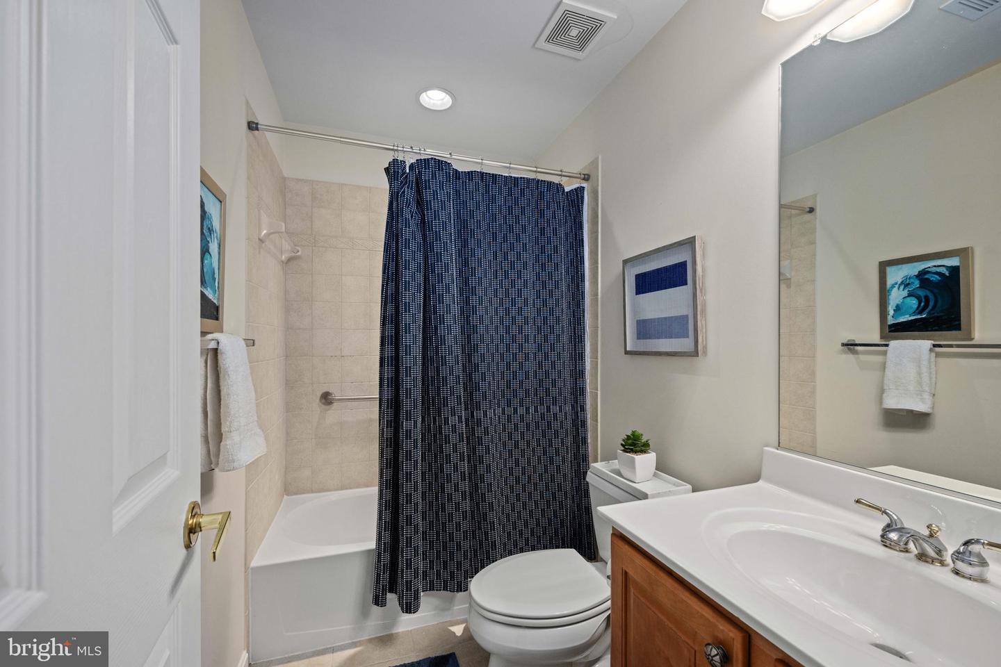 5715 W KESSLERS XING, FREDERICKSBURG, Virginia 22407, 3 Bedrooms Bedrooms, ,3 BathroomsBathrooms,Residential,For sale,5715 W KESSLERS XING,VASP2034672 MLS # VASP2034672