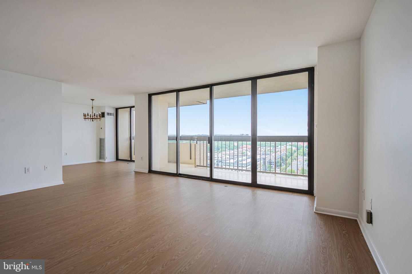 400 MADISON ST #1806, ALEXANDRIA, Virginia 22314, 1 Bedroom Bedrooms, ,1 BathroomBathrooms,Residential,For sale,400 MADISON ST #1806,VAAX2047512 MLS # VAAX2047512