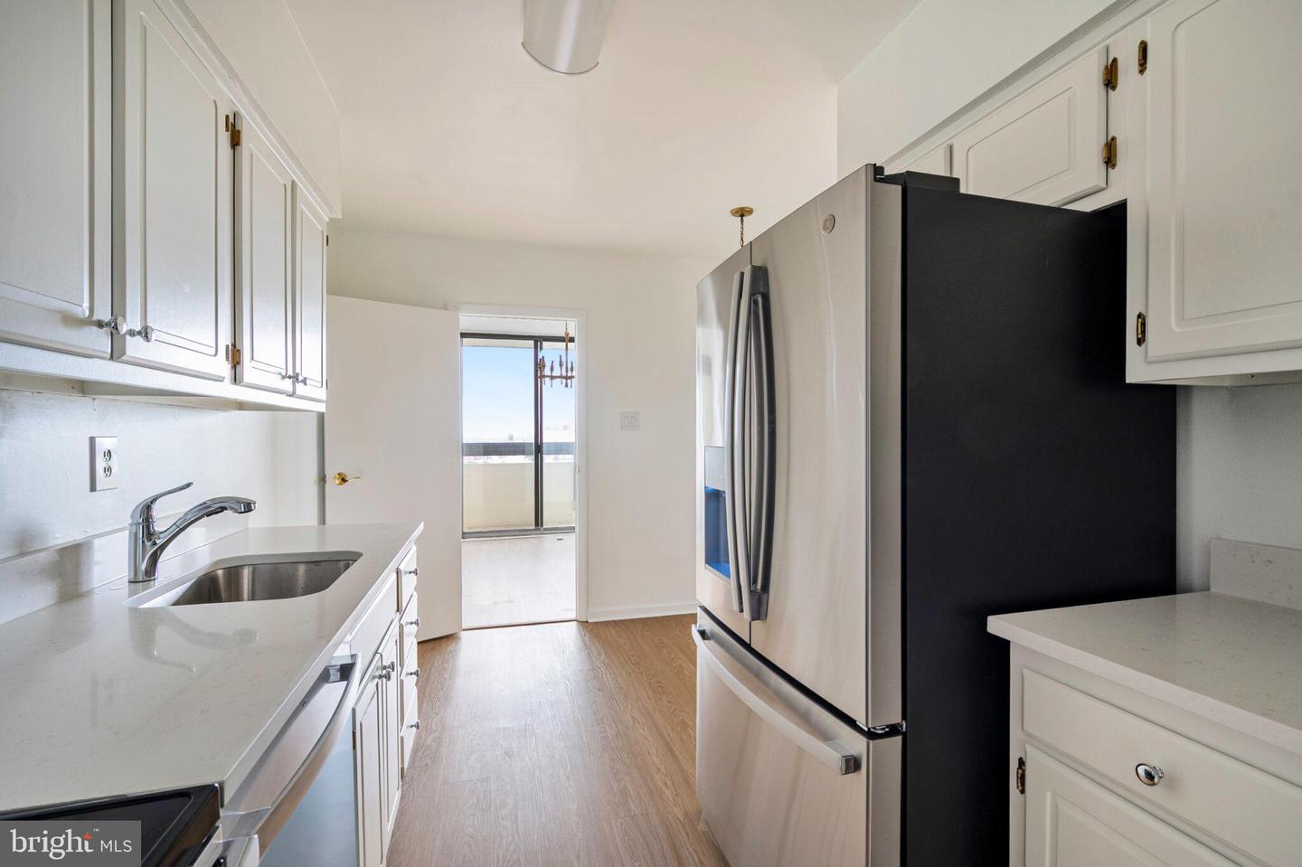 400 MADISON ST #1806, ALEXANDRIA, Virginia 22314, 1 Bedroom Bedrooms, ,1 BathroomBathrooms,Residential,For sale,400 MADISON ST #1806,VAAX2047512 MLS # VAAX2047512
