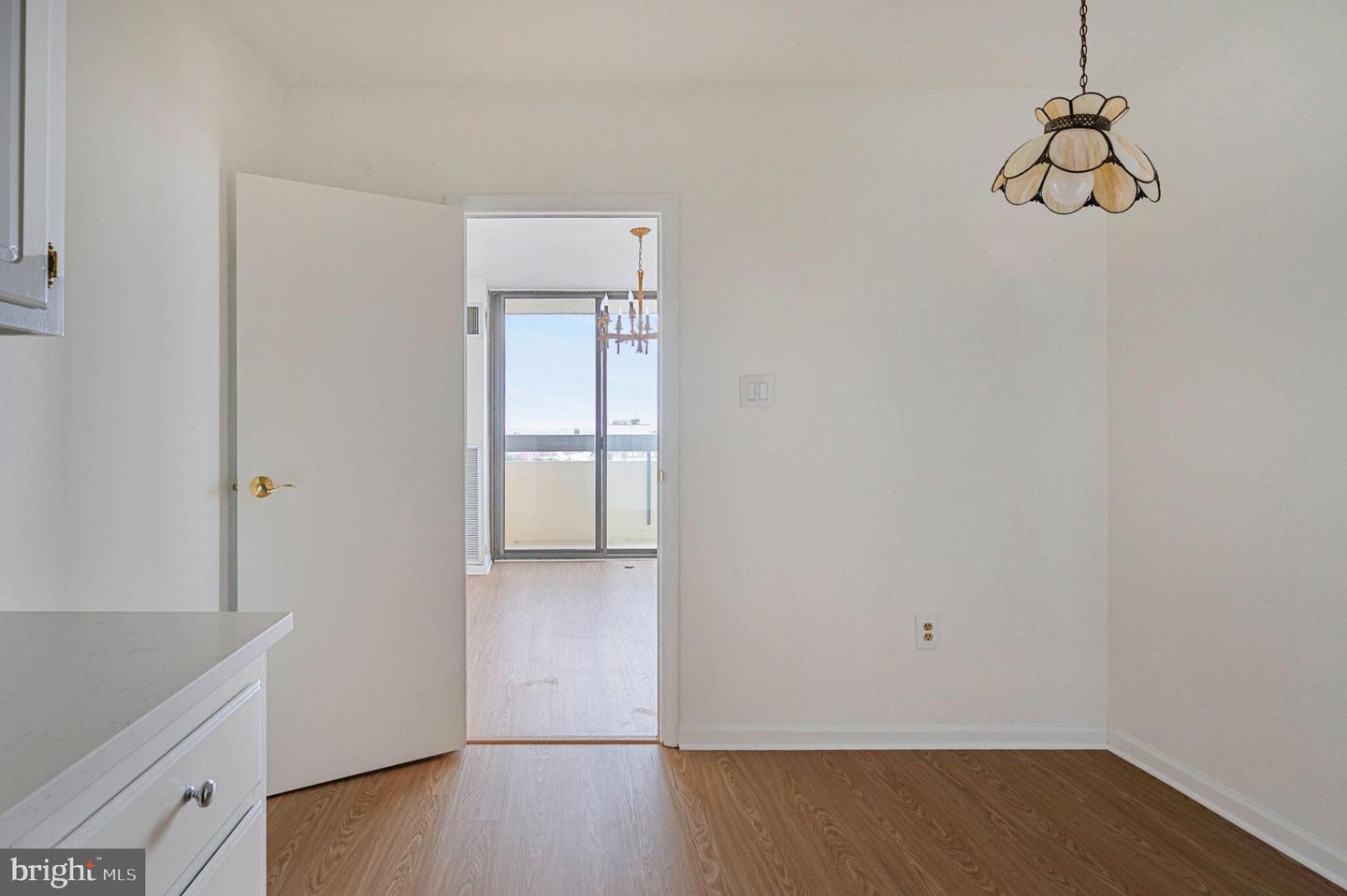 400 MADISON ST #1806, ALEXANDRIA, Virginia 22314, 1 Bedroom Bedrooms, ,1 BathroomBathrooms,Residential,For sale,400 MADISON ST #1806,VAAX2047512 MLS # VAAX2047512