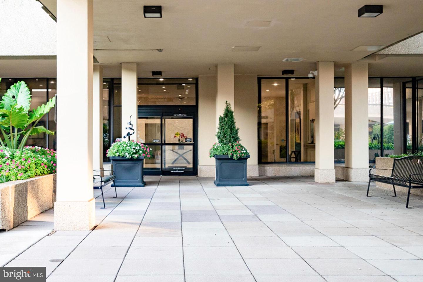 400 MADISON ST #1806, ALEXANDRIA, Virginia 22314, 1 Bedroom Bedrooms, ,1 BathroomBathrooms,Residential,For sale,400 MADISON ST #1806,VAAX2047512 MLS # VAAX2047512