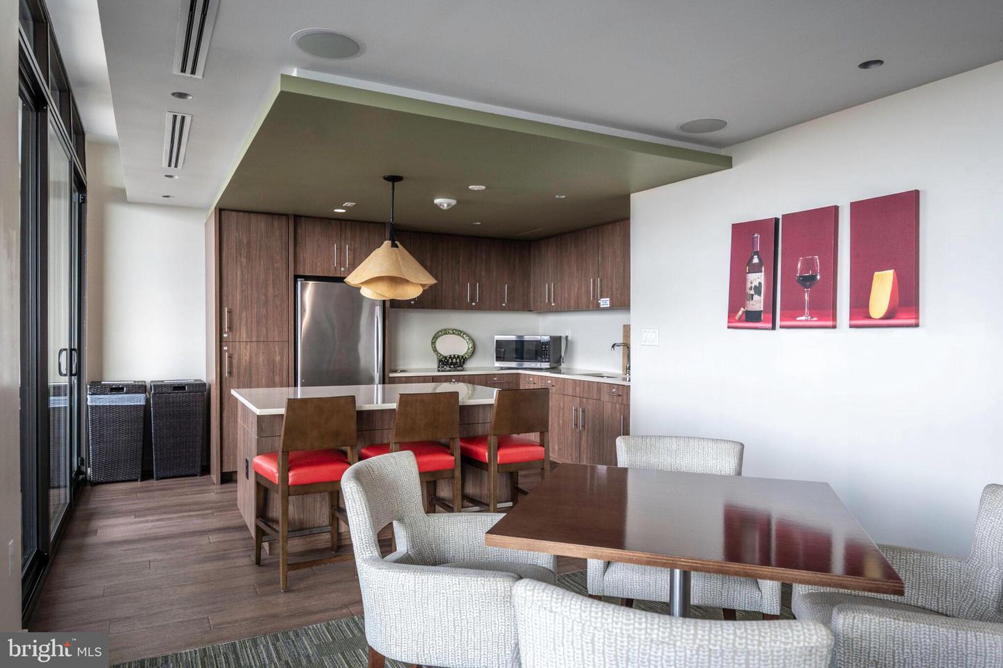 400 MADISON ST #1806, ALEXANDRIA, Virginia 22314, 1 Bedroom Bedrooms, ,1 BathroomBathrooms,Residential,For sale,400 MADISON ST #1806,VAAX2047512 MLS # VAAX2047512