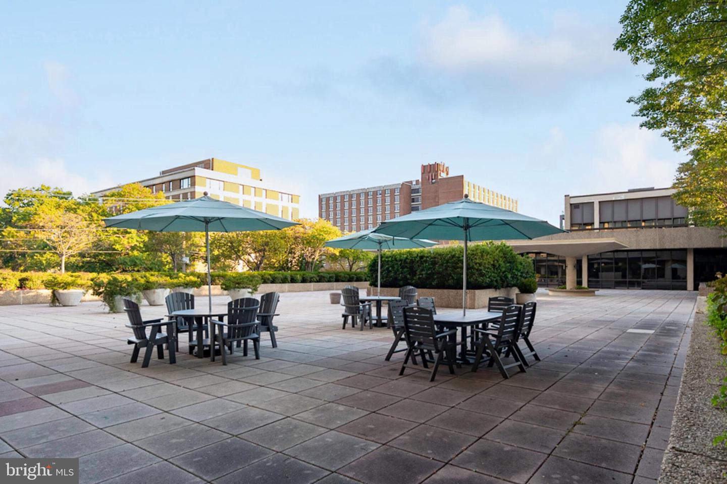 400 MADISON ST #1806, ALEXANDRIA, Virginia 22314, 1 Bedroom Bedrooms, ,1 BathroomBathrooms,Residential,For sale,400 MADISON ST #1806,VAAX2047512 MLS # VAAX2047512