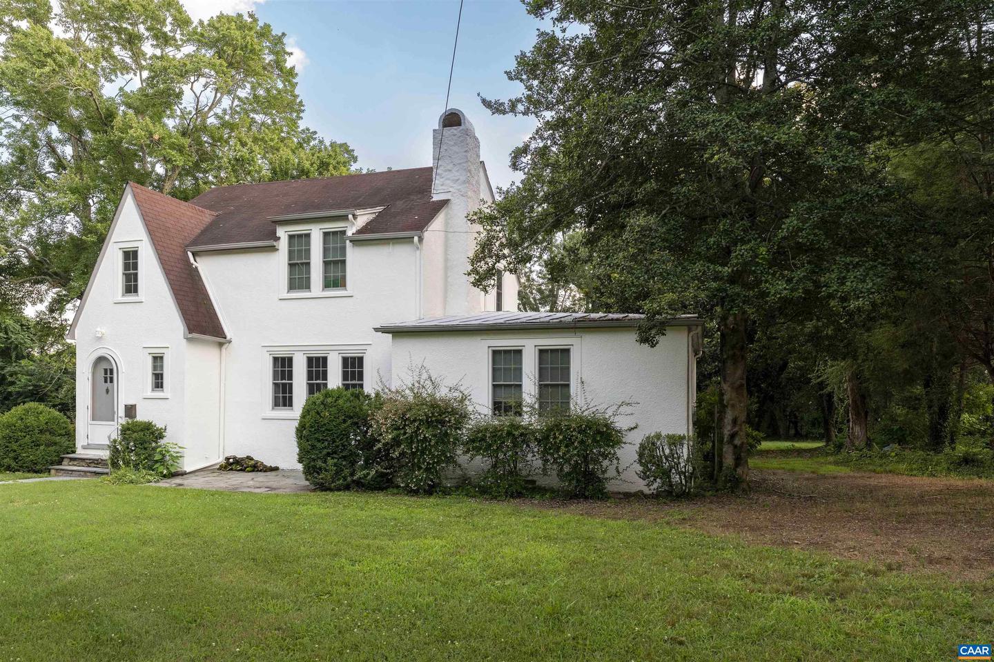 2201 & 2203 STADIUM RD, CHARLOTTESVILLE, Virginia 22903, 7 Bedrooms Bedrooms, ,4 BathroomsBathrooms,Residential,For sale,2201 & 2203 STADIUM RD,666820 MLS # 666820