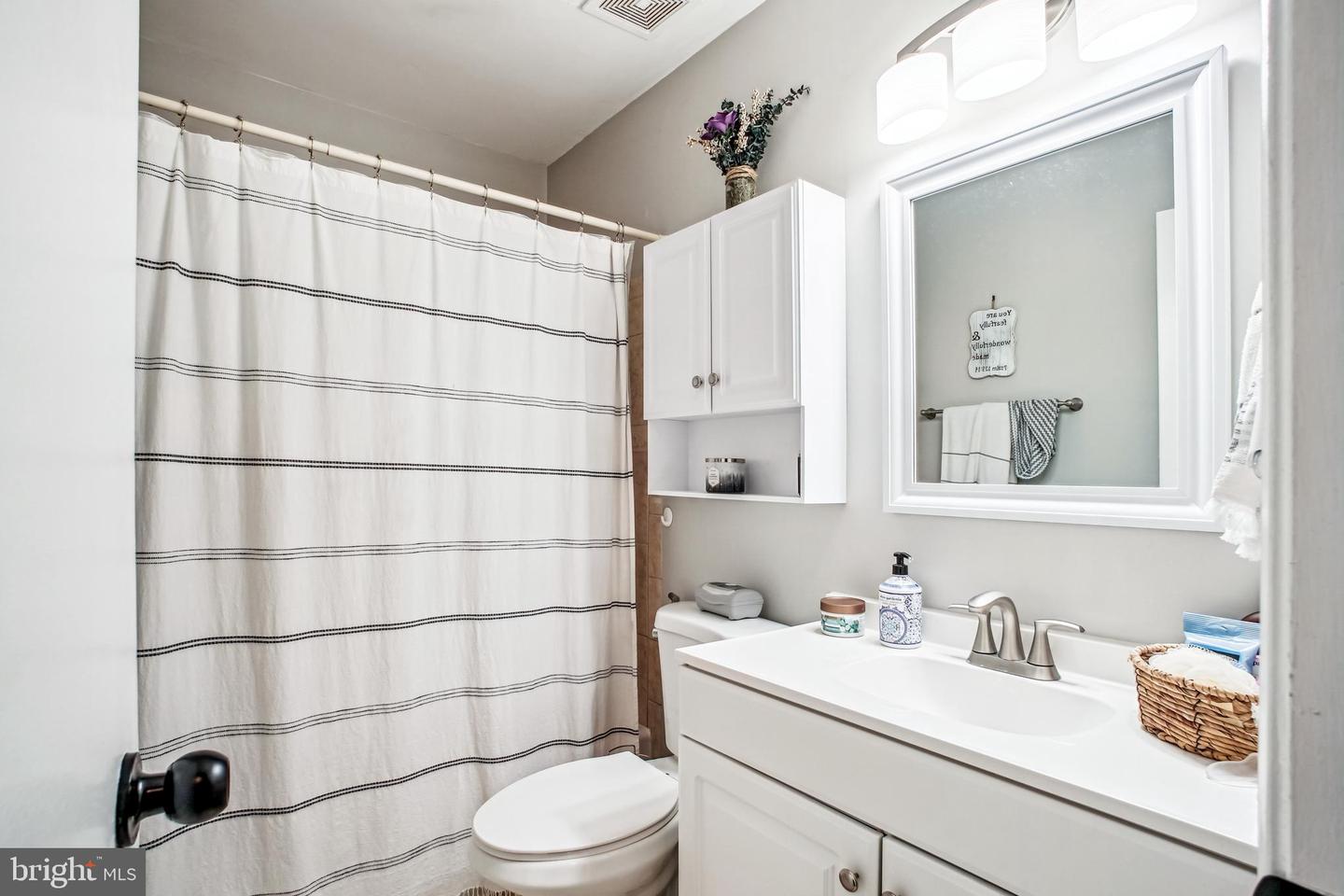 11939 ARTERY DR, FAIRFAX, Virginia 22030, 4 Bedrooms Bedrooms, ,3 BathroomsBathrooms,Residential,For sale,11939 ARTERY DR,VAFX2255952 MLS # VAFX2255952