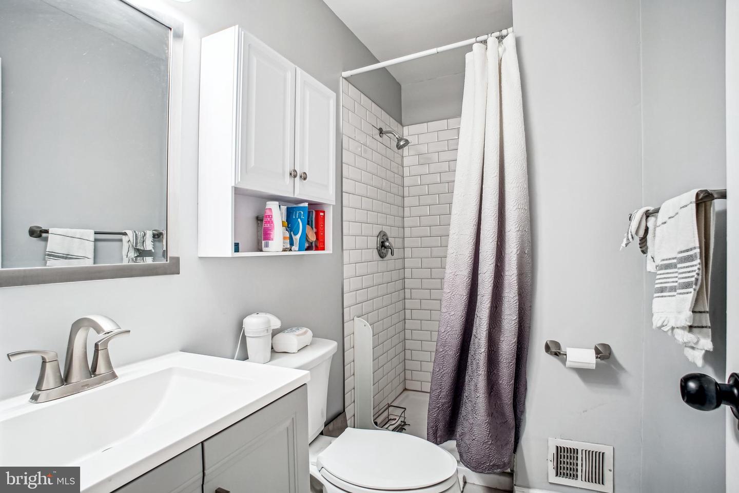 11939 ARTERY DR, FAIRFAX, Virginia 22030, 4 Bedrooms Bedrooms, ,3 BathroomsBathrooms,Residential,For sale,11939 ARTERY DR,VAFX2255952 MLS # VAFX2255952