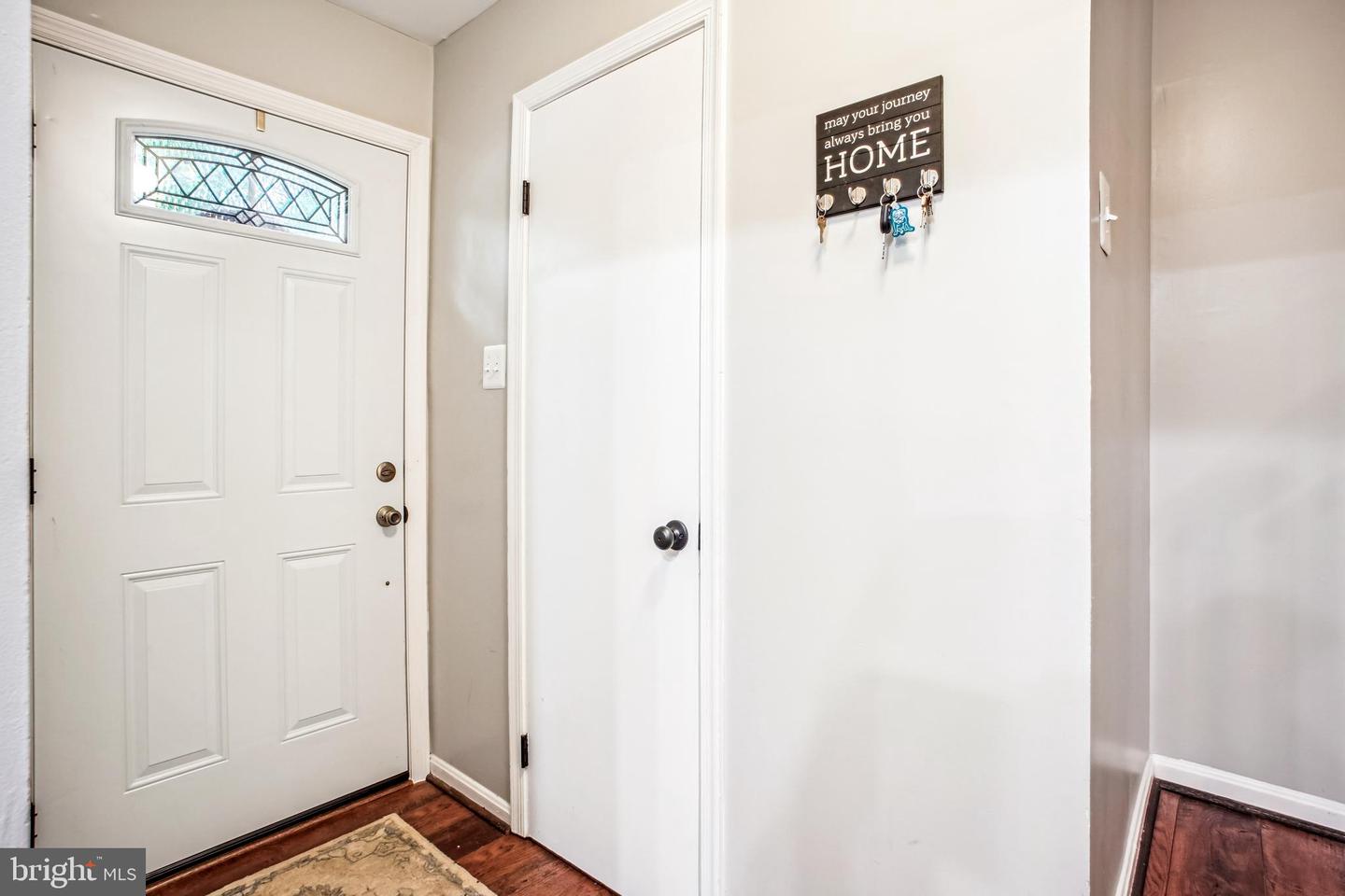 11939 ARTERY DR, FAIRFAX, Virginia 22030, 4 Bedrooms Bedrooms, ,3 BathroomsBathrooms,Residential,For sale,11939 ARTERY DR,VAFX2255952 MLS # VAFX2255952