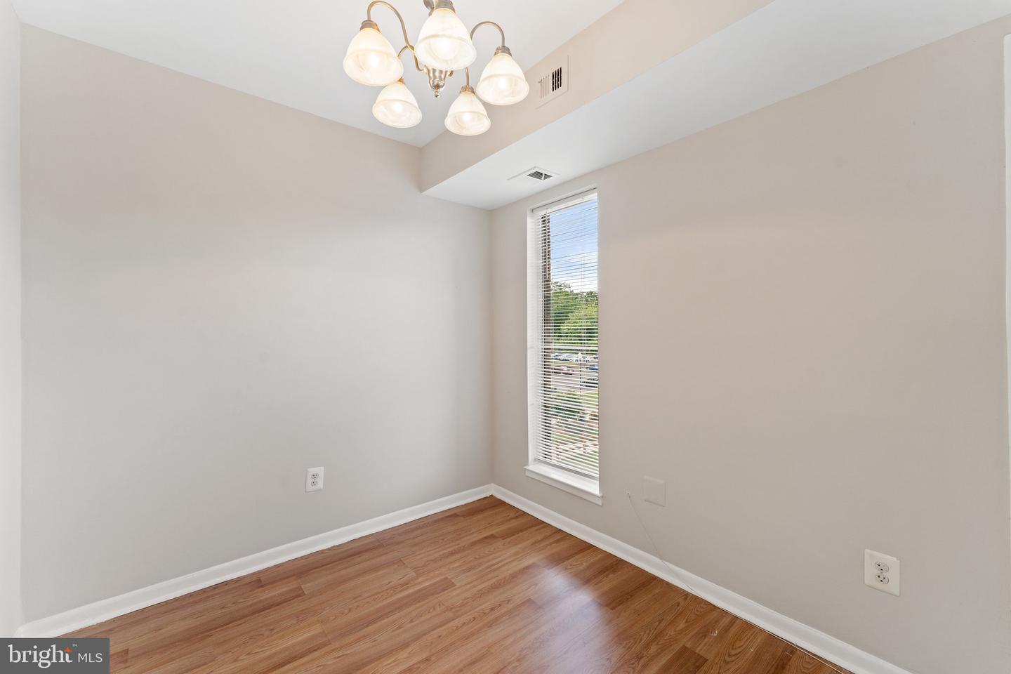 7599 GALES CT #201, MANASSAS, Virginia 20109, 2 Bedrooms Bedrooms, ,1 BathroomBathrooms,Residential,For sale,7599 GALES CT #201,VAPW2099410 MLS # VAPW2099410