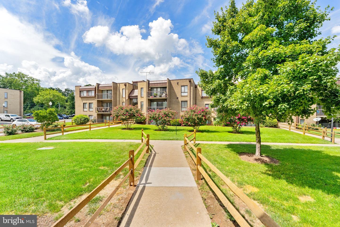 7599 GALES CT #201, MANASSAS, Virginia 20109, 2 Bedrooms Bedrooms, ,1 BathroomBathrooms,Residential,For sale,7599 GALES CT #201,VAPW2099410 MLS # VAPW2099410