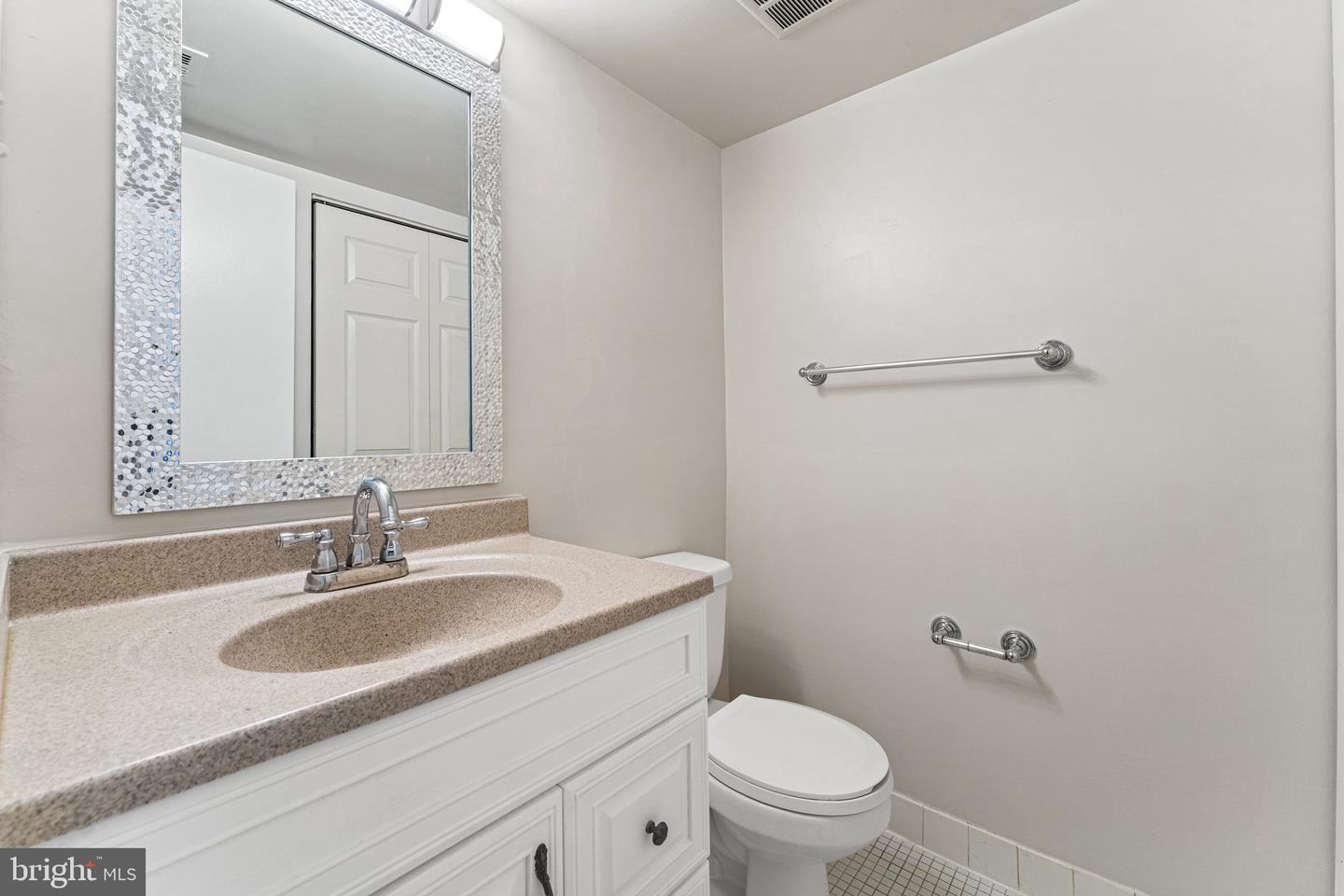 7599 GALES CT #201, MANASSAS, Virginia 20109, 2 Bedrooms Bedrooms, ,1 BathroomBathrooms,Residential,For sale,7599 GALES CT #201,VAPW2099410 MLS # VAPW2099410