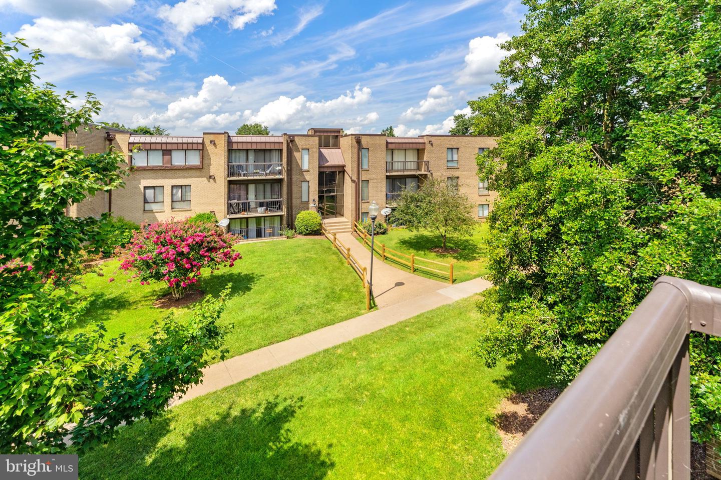 7599 GALES CT #201, MANASSAS, Virginia 20109, 2 Bedrooms Bedrooms, ,1 BathroomBathrooms,Residential,For sale,7599 GALES CT #201,VAPW2099410 MLS # VAPW2099410