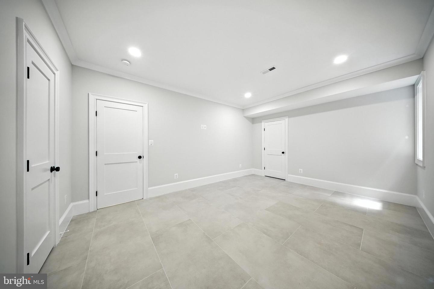 4705 & 4707 25TH ST N, ARLINGTON, Virginia 22207, 7 Bedrooms Bedrooms, ,6 BathroomsBathrooms,Residential,For sale,4705 & 4707 25TH ST N,VAAR2060930 MLS # VAAR2060930