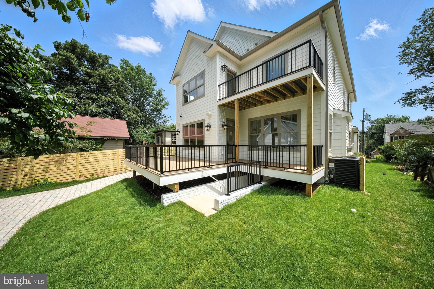 4705 & 4707 25TH ST N, ARLINGTON, Virginia 22207, 7 Bedrooms Bedrooms, ,6 BathroomsBathrooms,Residential,For sale,4705 & 4707 25TH ST N,VAAR2060930 MLS # VAAR2060930