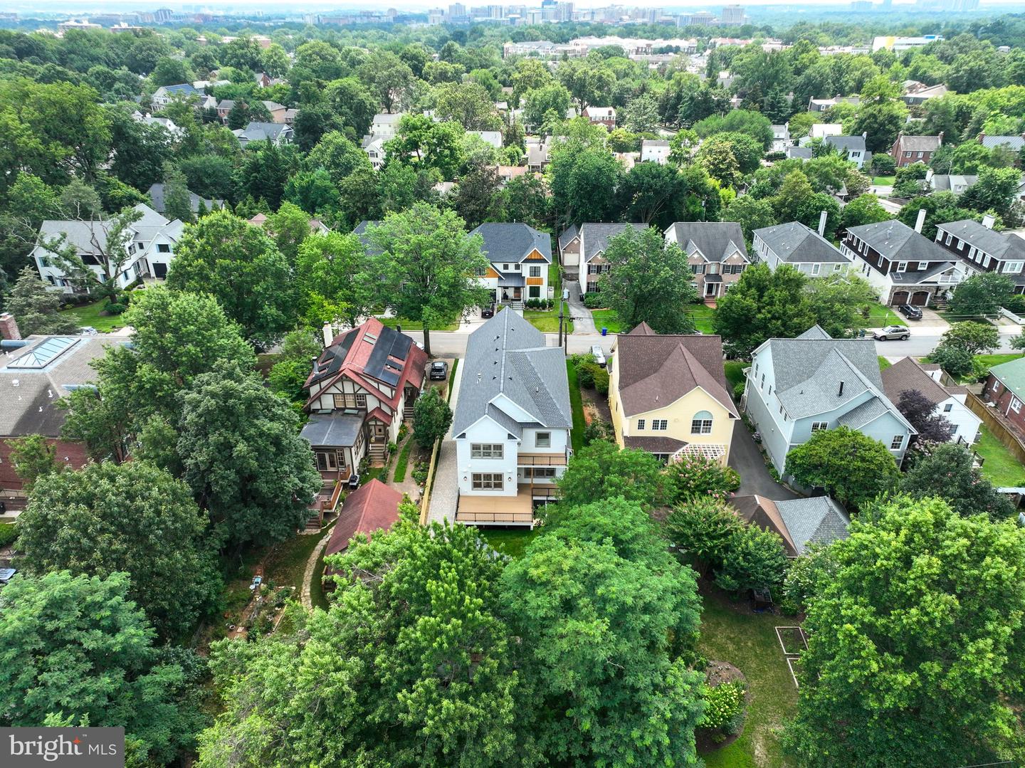 4705 & 4707 25TH ST N, ARLINGTON, Virginia 22207, 7 Bedrooms Bedrooms, ,6 BathroomsBathrooms,Residential,For sale,4705 & 4707 25TH ST N,VAAR2060930 MLS # VAAR2060930