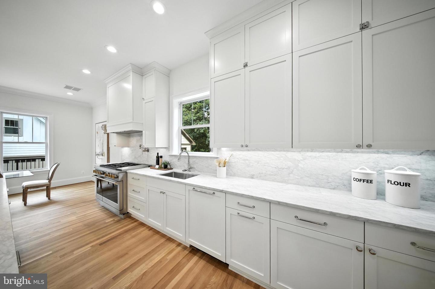 4705 & 4707 25TH ST N, ARLINGTON, Virginia 22207, 7 Bedrooms Bedrooms, ,6 BathroomsBathrooms,Residential,For sale,4705 & 4707 25TH ST N,VAAR2060930 MLS # VAAR2060930