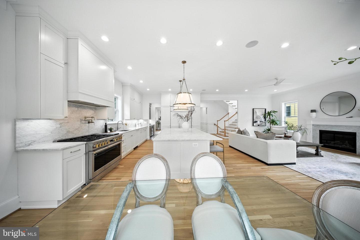 4705 & 4707 25TH ST N, ARLINGTON, Virginia 22207, 7 Bedrooms Bedrooms, ,6 BathroomsBathrooms,Residential,For sale,4705 & 4707 25TH ST N,VAAR2060930 MLS # VAAR2060930