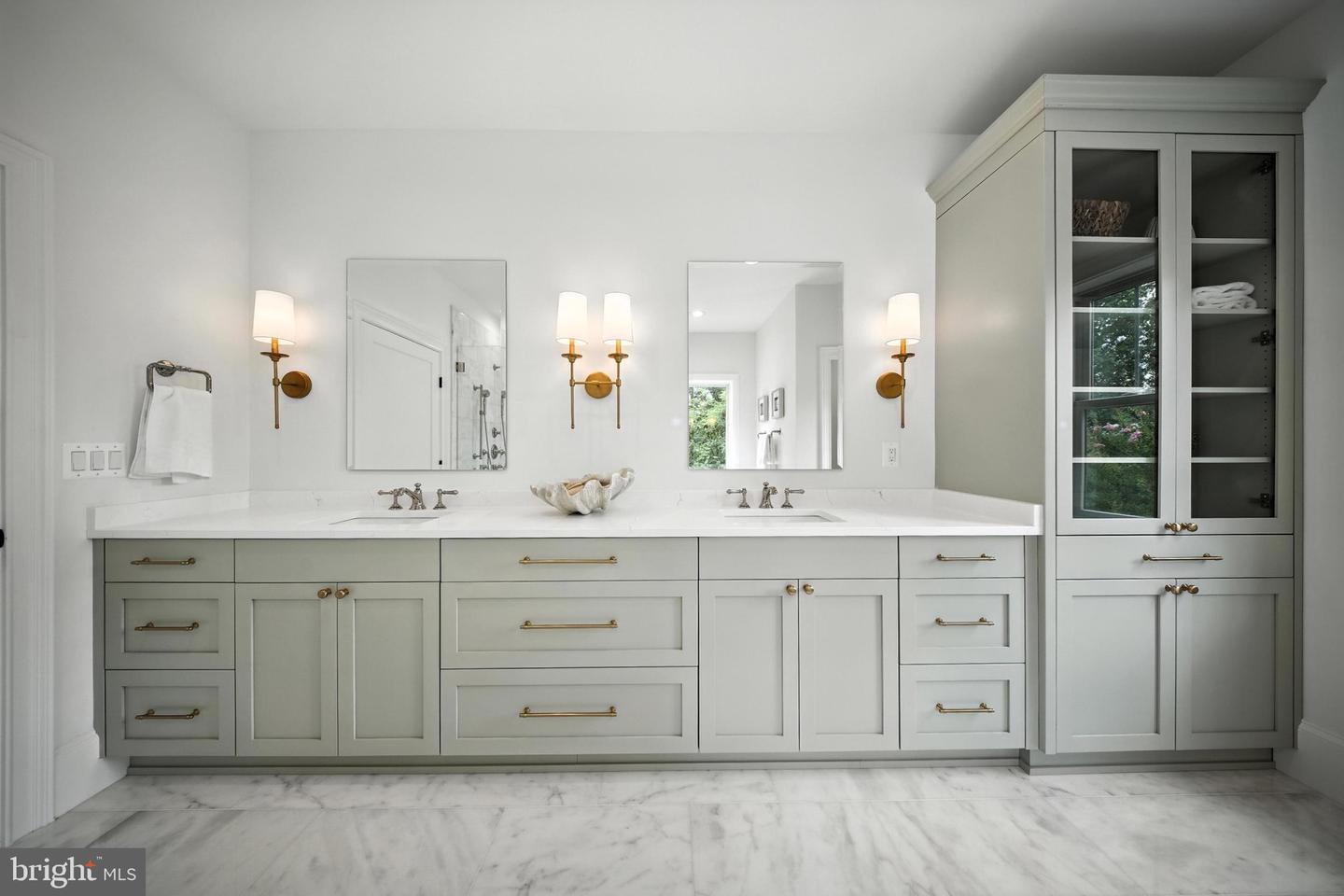4705 & 4707 25TH ST N, ARLINGTON, Virginia 22207, 7 Bedrooms Bedrooms, ,6 BathroomsBathrooms,Residential,For sale,4705 & 4707 25TH ST N,VAAR2060930 MLS # VAAR2060930