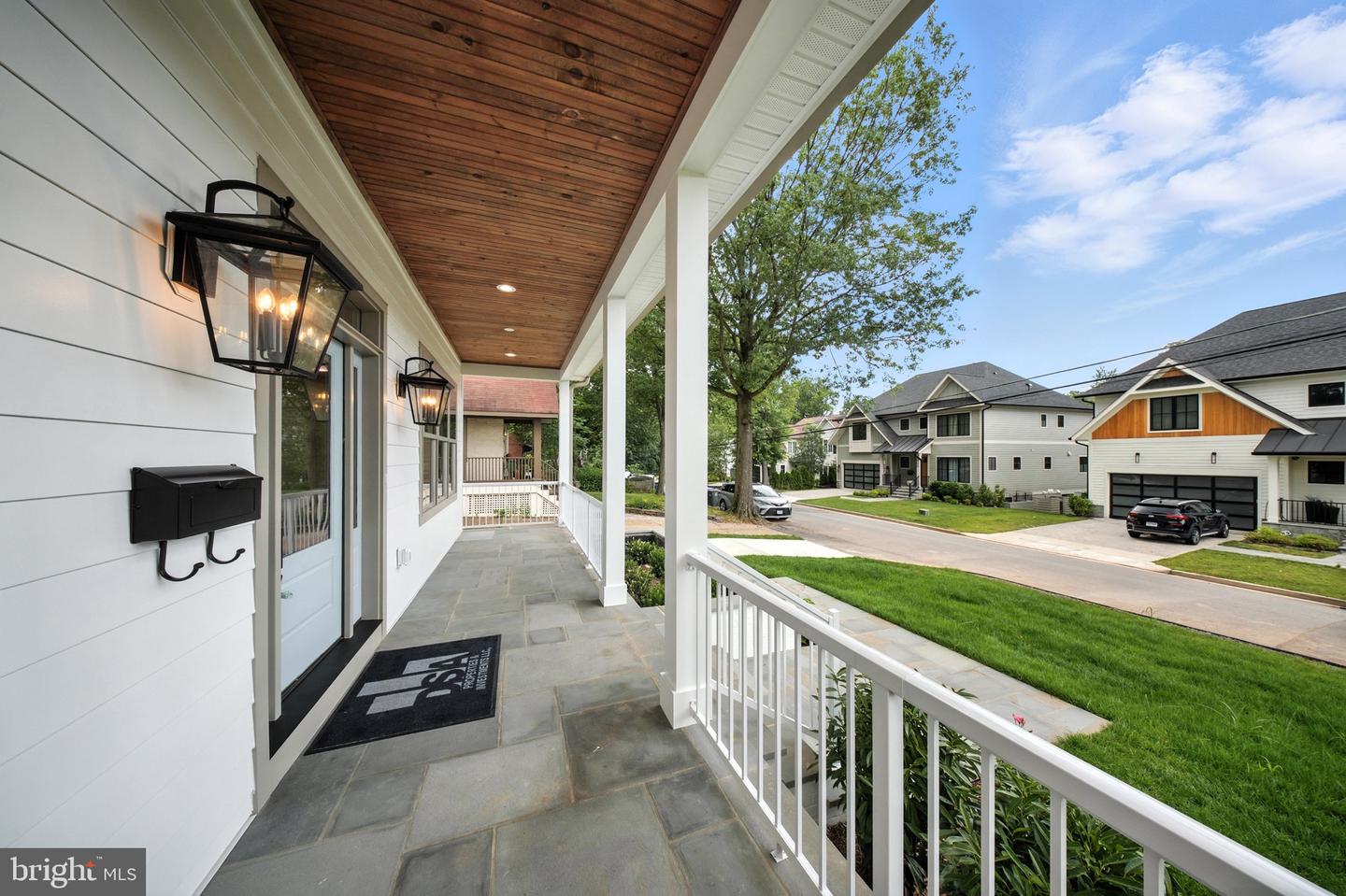 4705 & 4707 25TH ST N, ARLINGTON, Virginia 22207, 7 Bedrooms Bedrooms, ,6 BathroomsBathrooms,Residential,For sale,4705 & 4707 25TH ST N,VAAR2060930 MLS # VAAR2060930