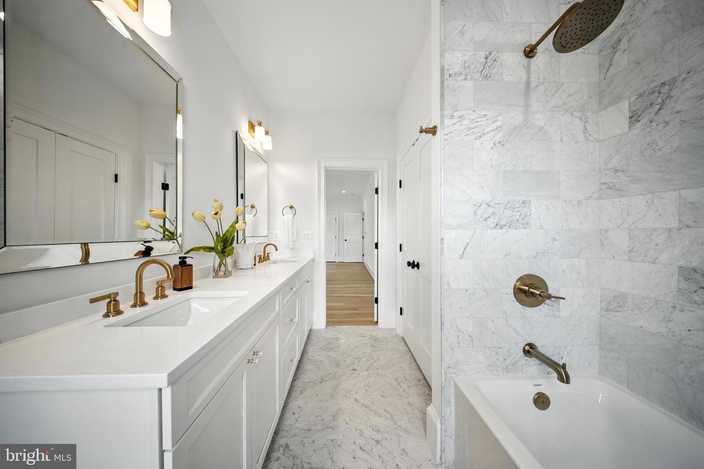 4705 & 4707 25TH ST N, ARLINGTON, Virginia 22207, 7 Bedrooms Bedrooms, ,6 BathroomsBathrooms,Residential,For sale,4705 & 4707 25TH ST N,VAAR2060930 MLS # VAAR2060930