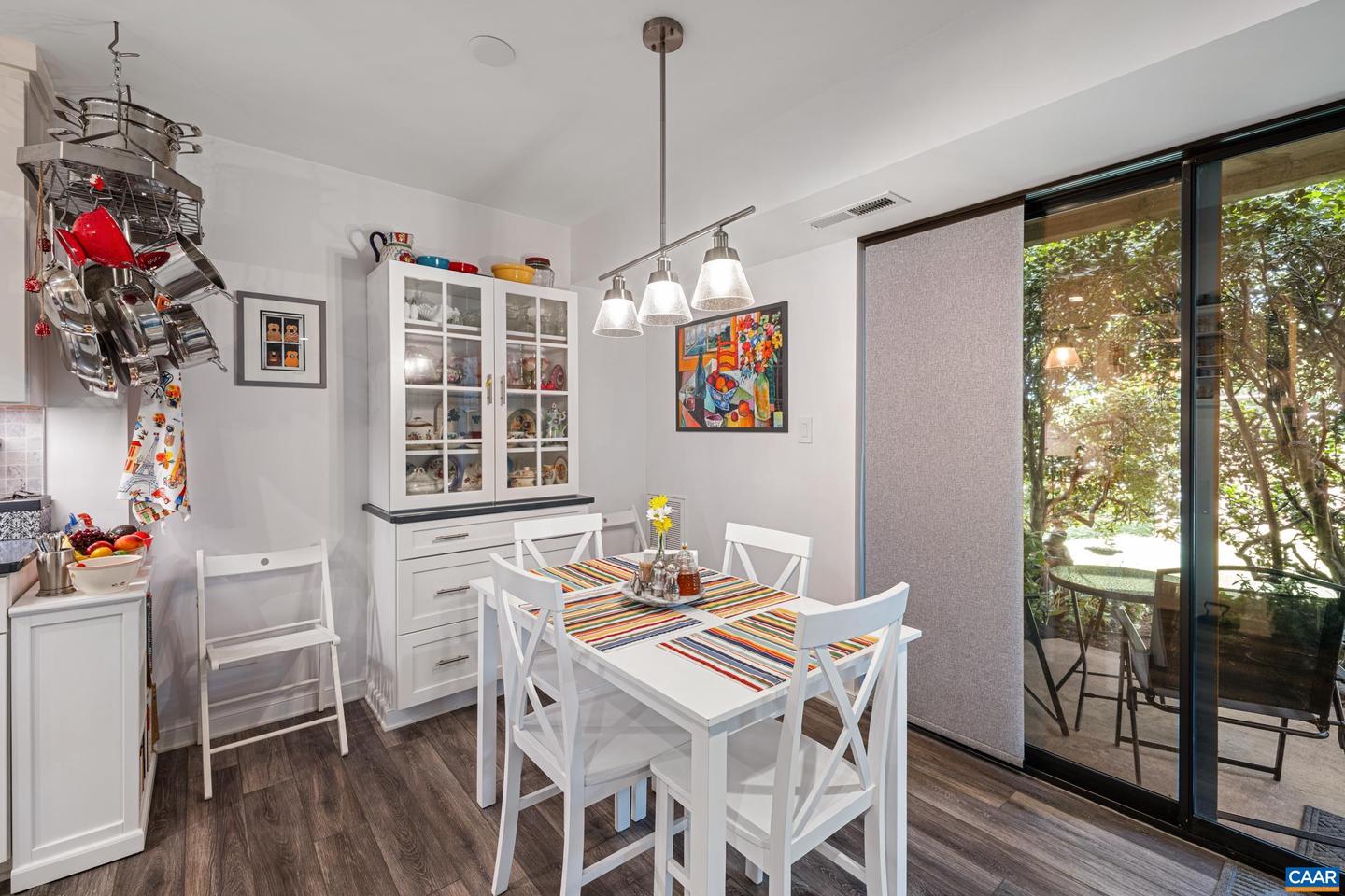 511 N 1ST ST #105, CHARLOTTESVILLE, Virginia 22903, 2 Bedrooms Bedrooms, ,1 BathroomBathrooms,Residential,For sale,511 N 1ST ST #105,666842 MLS # 666842