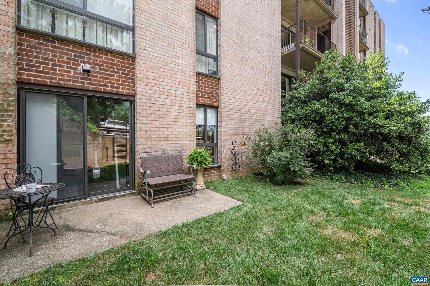 511 N 1ST ST #105, CHARLOTTESVILLE, Virginia 22903, 2 Bedrooms Bedrooms, ,1 BathroomBathrooms,Residential,For sale,511 N 1ST ST #105,666842 MLS # 666842