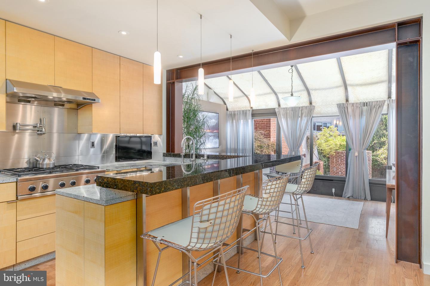 2014 O ST NW, WASHINGTON, District Of Columbia 20036, 3 Bedrooms Bedrooms, ,2 BathroomsBathrooms,Residential,For sale,2014 O ST NW,DCDC2196486 MLS # DCDC2196486
