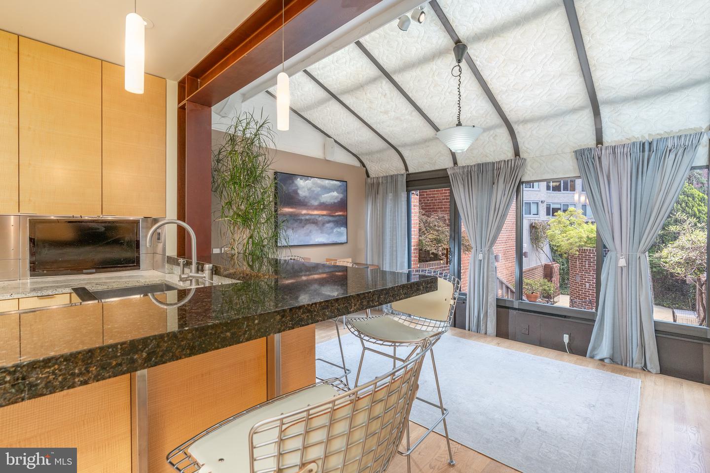 2014 O ST NW, WASHINGTON, District Of Columbia 20036, 3 Bedrooms Bedrooms, ,2 BathroomsBathrooms,Residential,For sale,2014 O ST NW,DCDC2196486 MLS # DCDC2196486